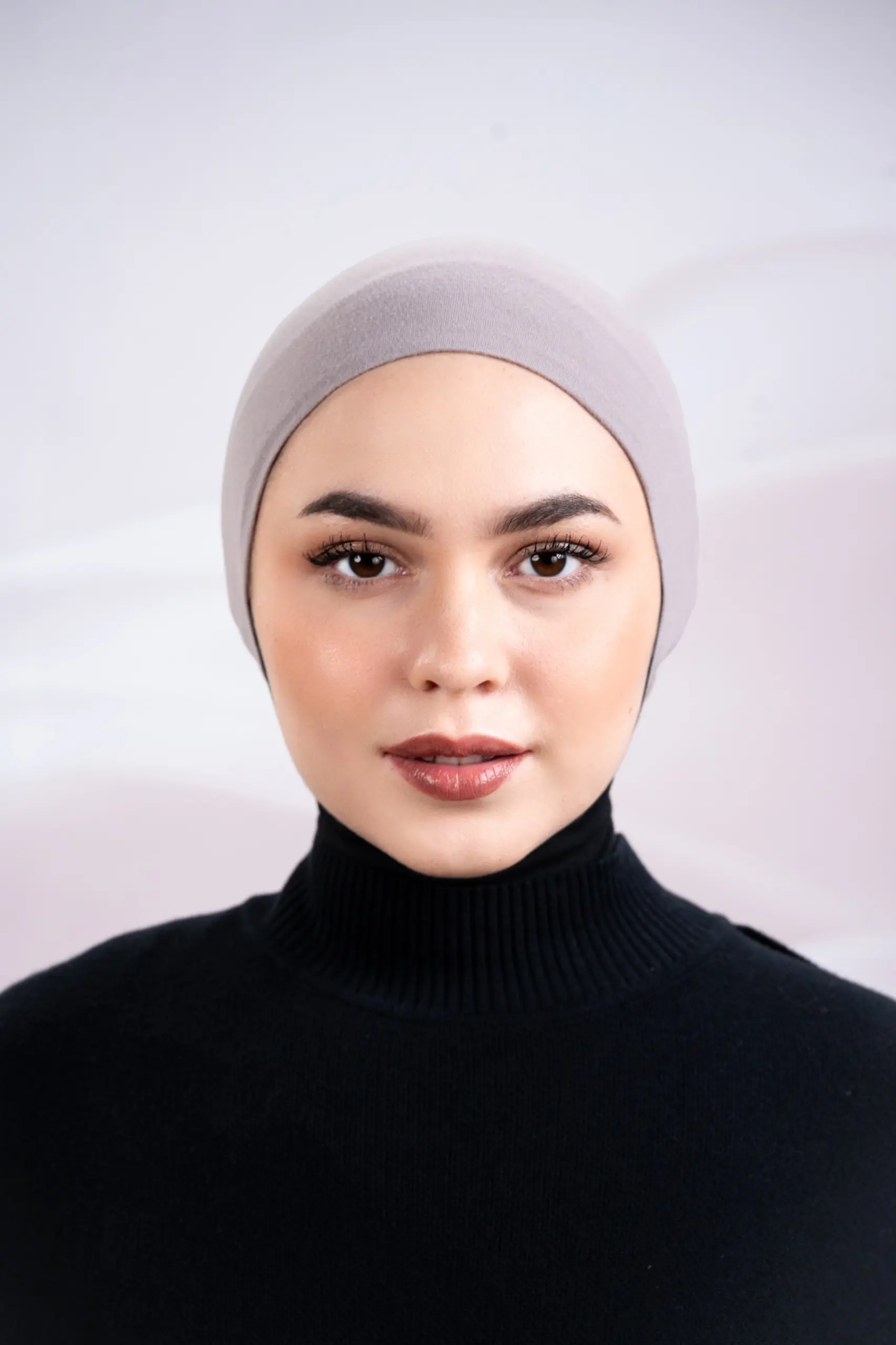 LYN UNDERSCARF WARM GREY