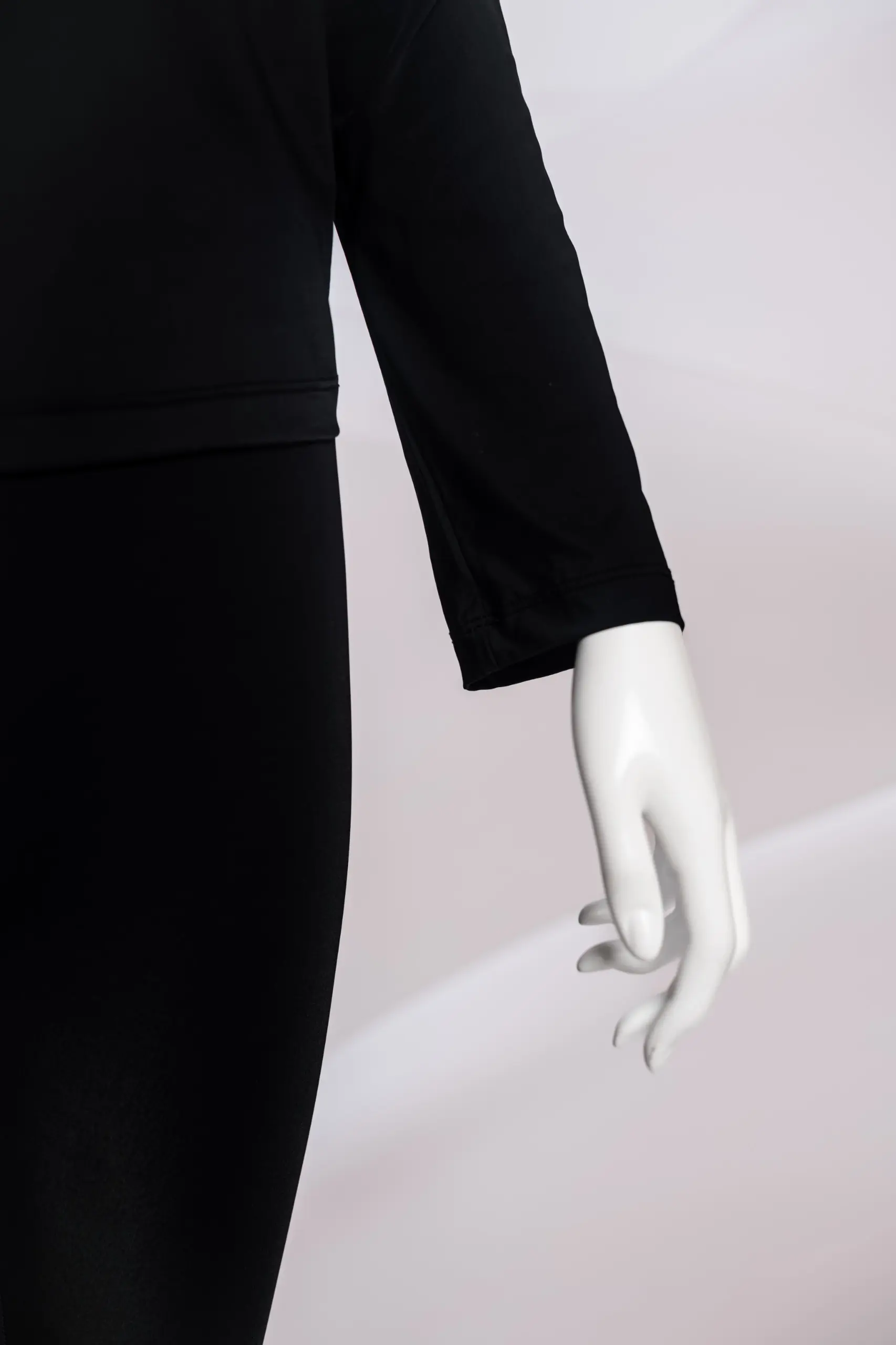 LYN HIGHNECK LONGSLEEVE INNER T-SHIRT BLACK