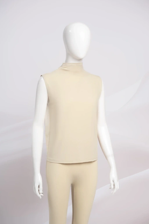 LYN HIGHNECK SLEEVELESS INNER T