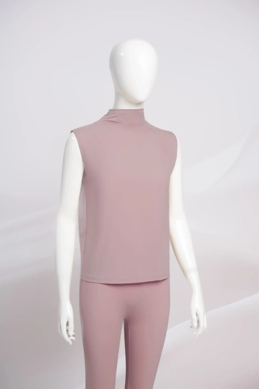 LYN HIGHNECK SLEEVELESS INNER T