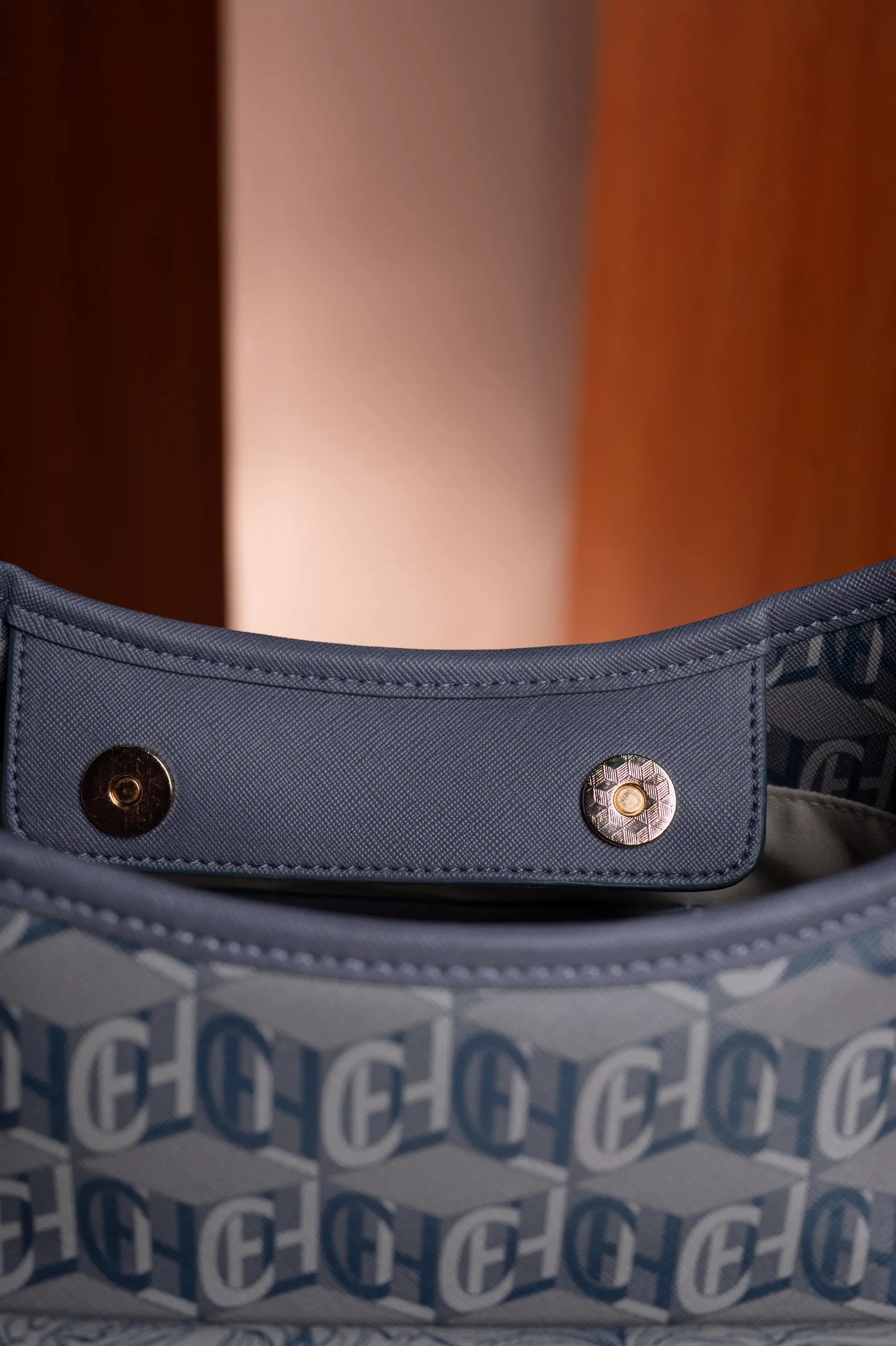 LEA SHOULDER BAG SLATE