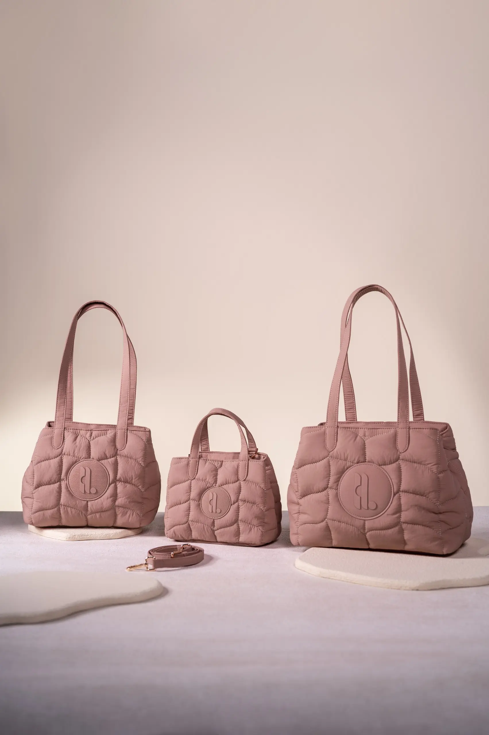 FLUFFLY TOTEBAG CORAL