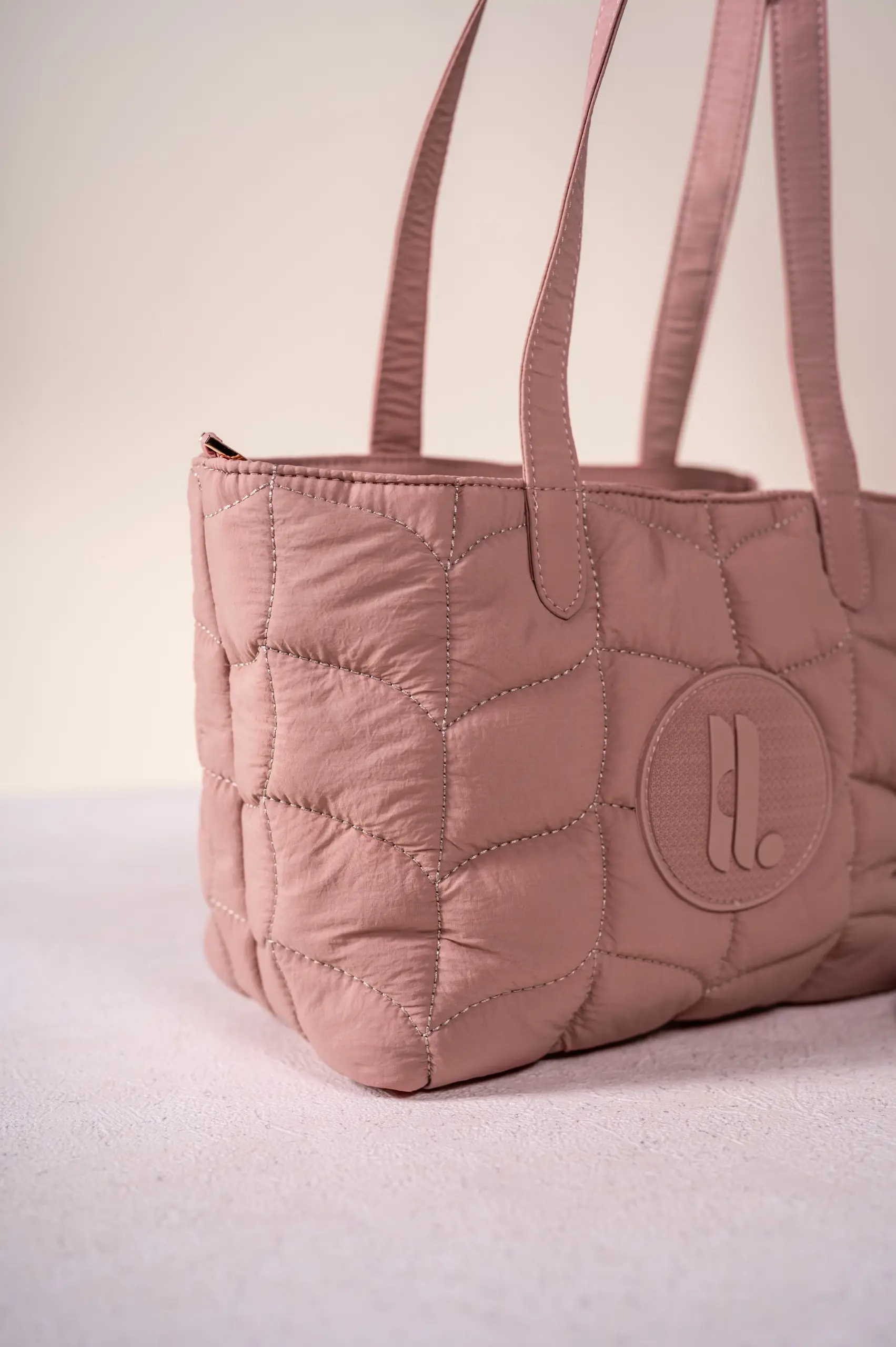 FLUFFLY TOTEBAG CORAL
