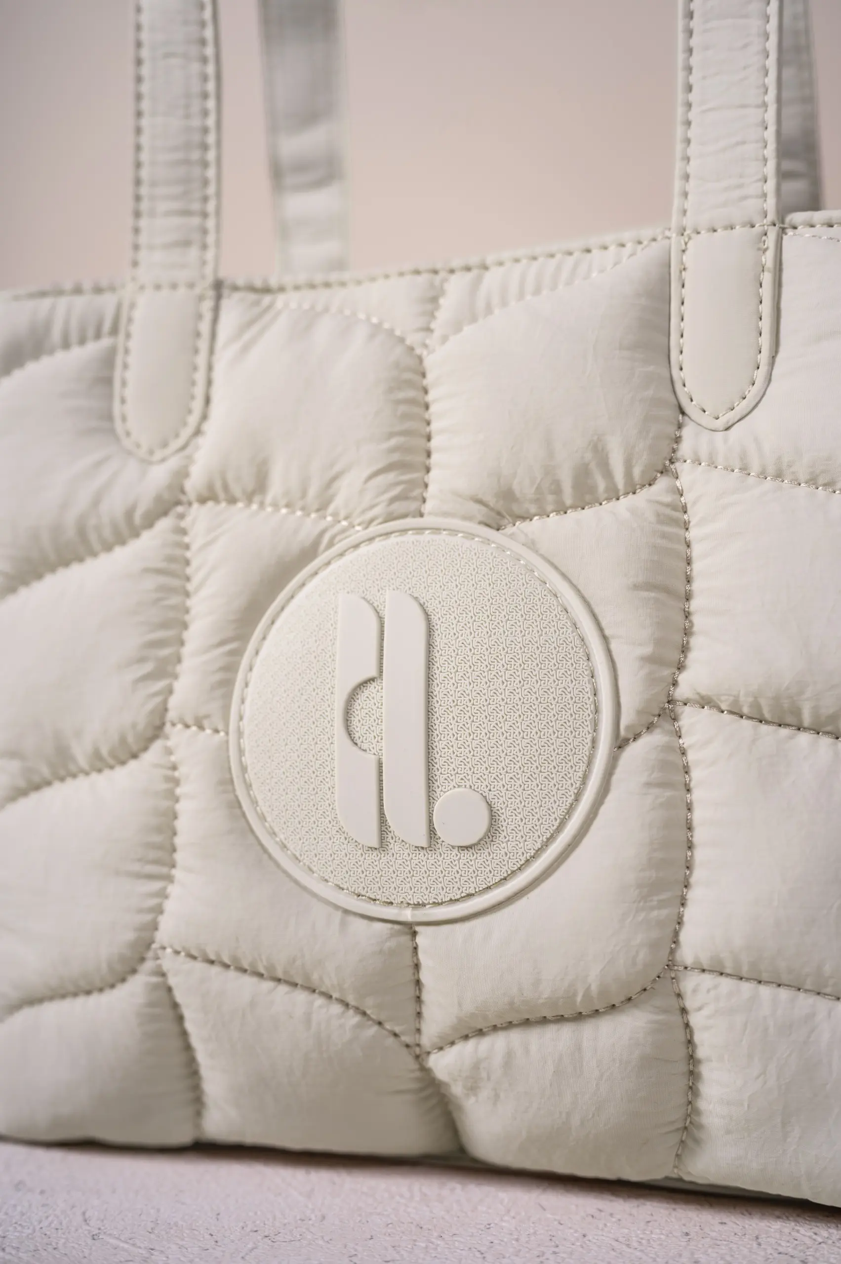 FLUFFLY TOTEBAG OAT