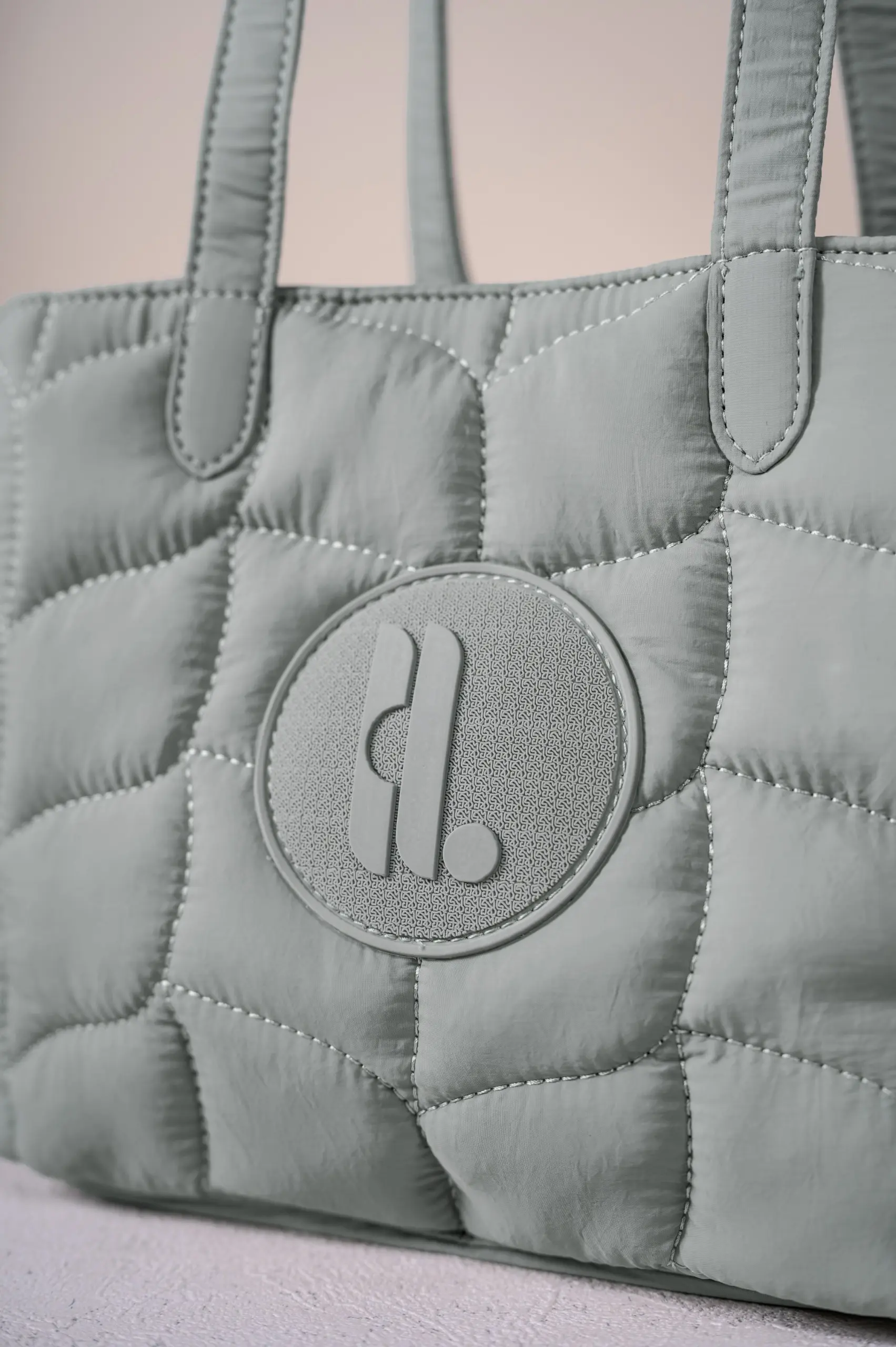 FLUFFLY TOTEBAG SAGE
