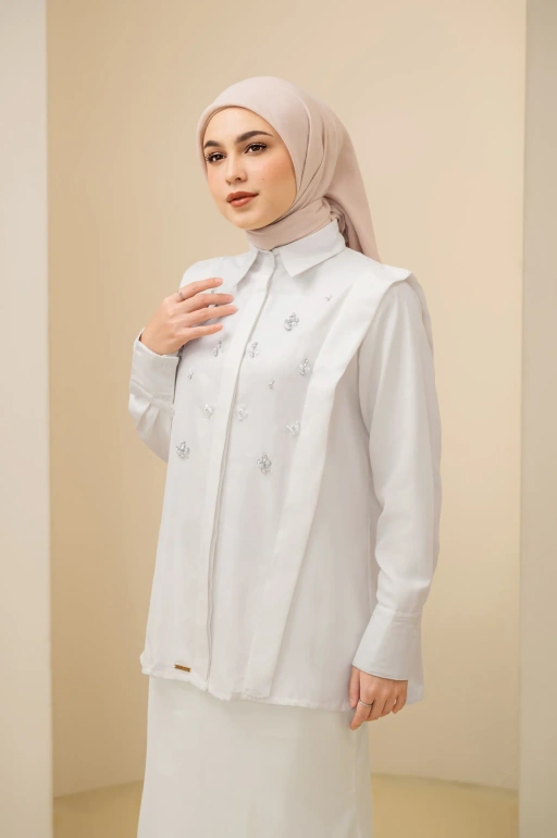 Image of LUCIA SHIRT WHITE