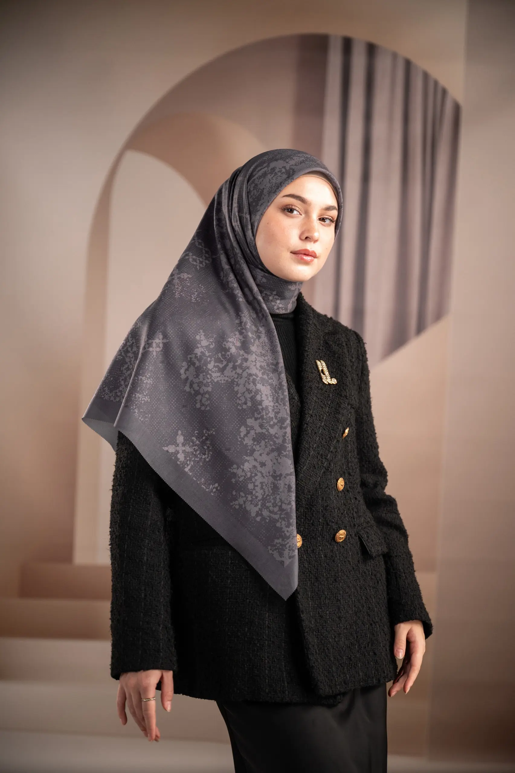 SANGGA SCARF STONE