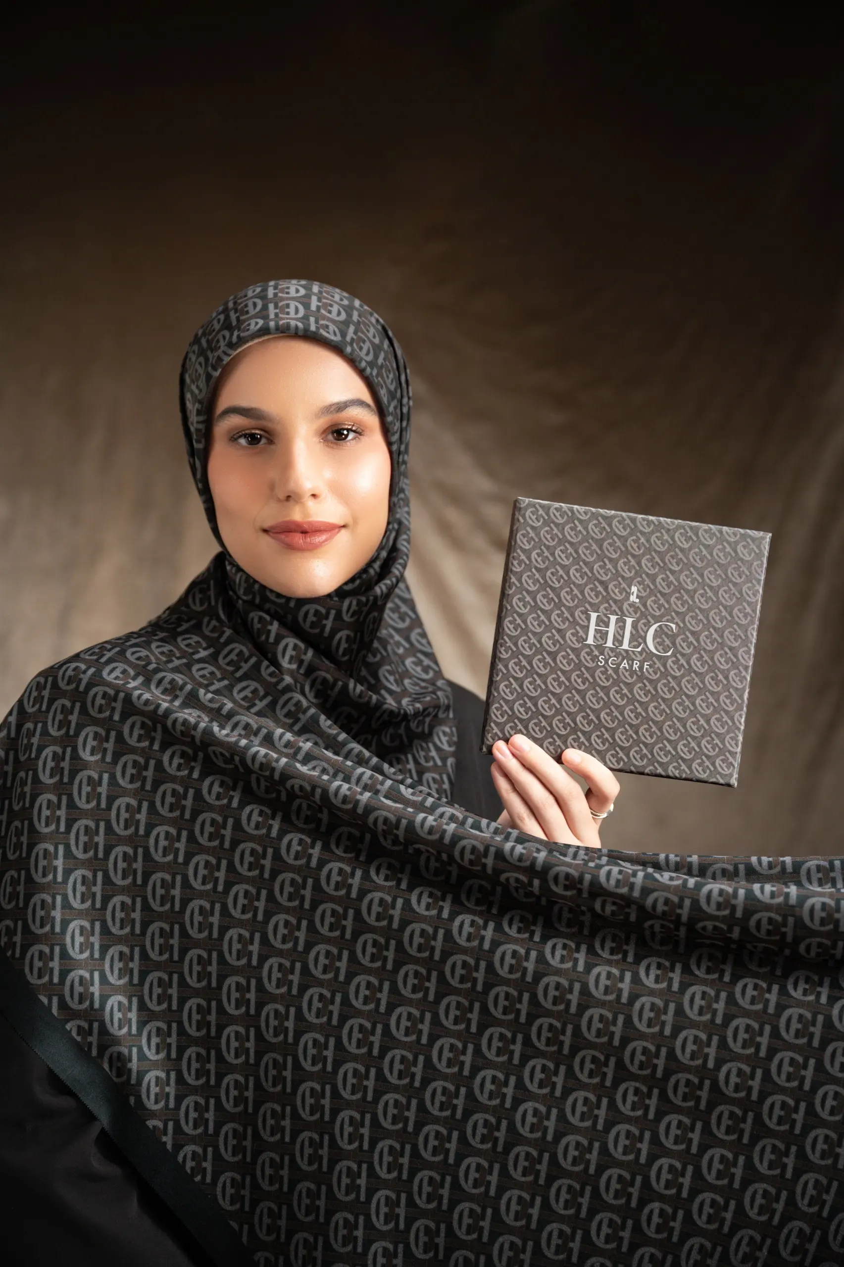 HLC SCARF COAL BLACK