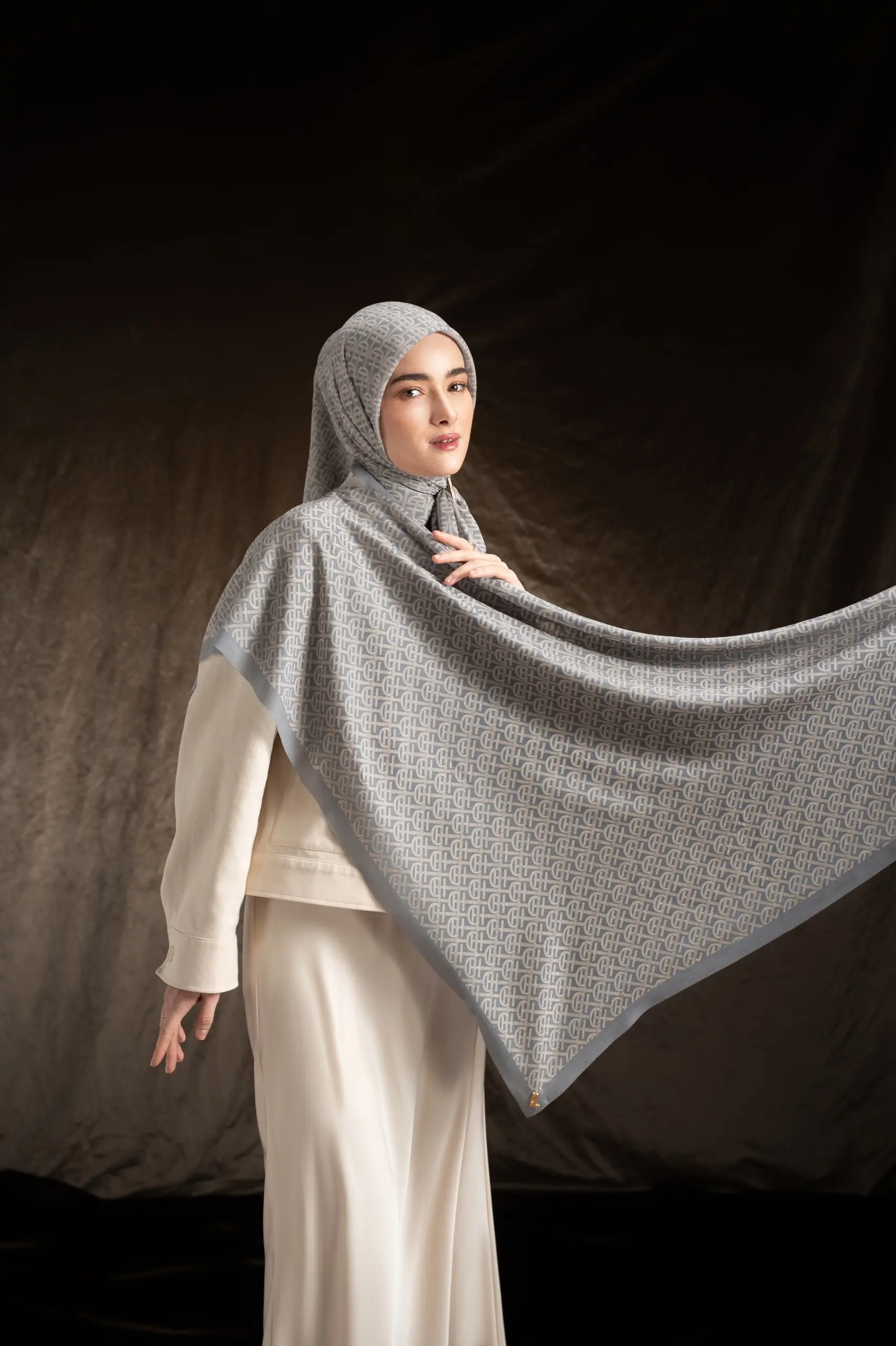 HLC SCARF CLOUDY GREY