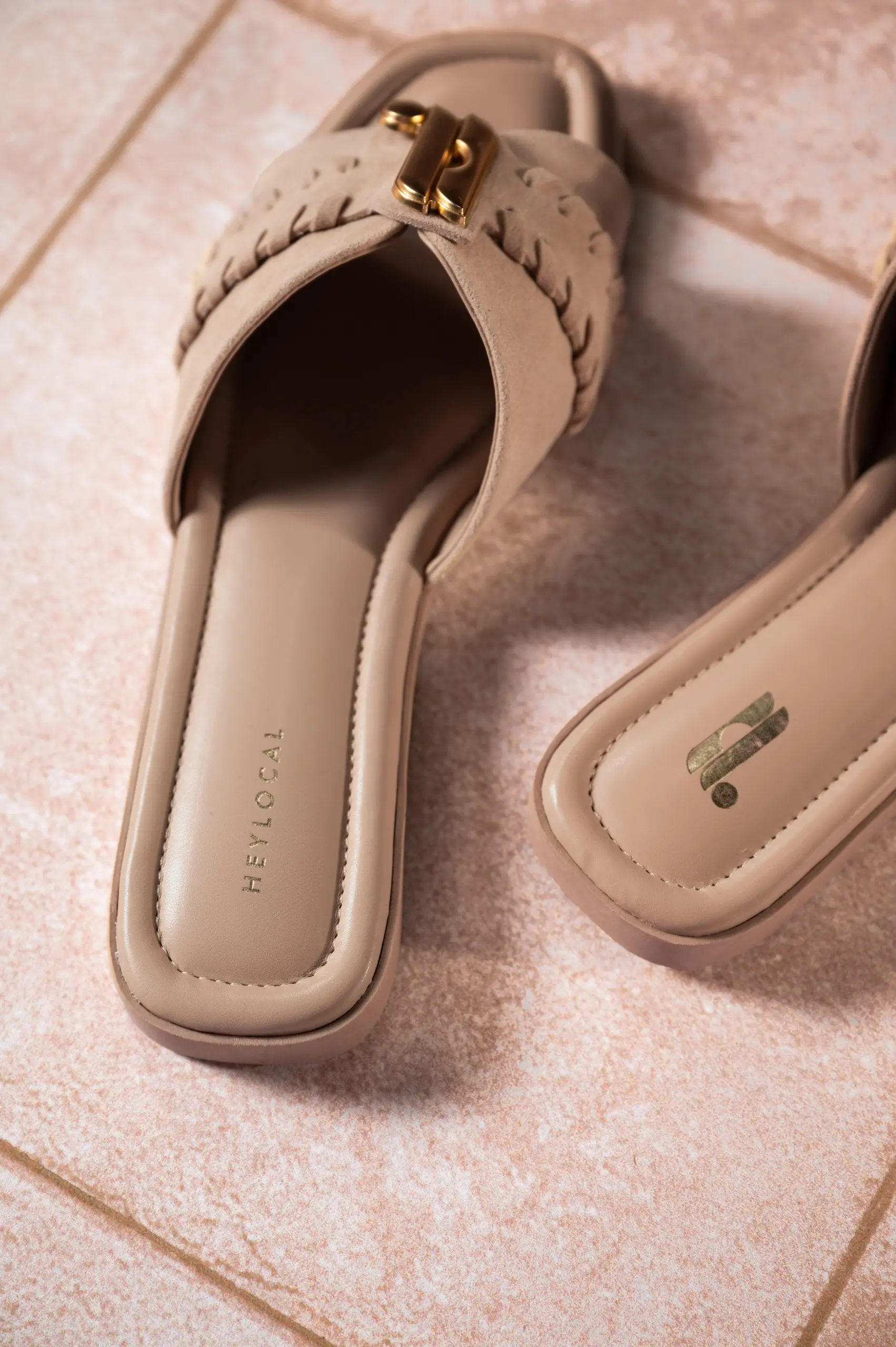 FRAYME SANDAL IVORY