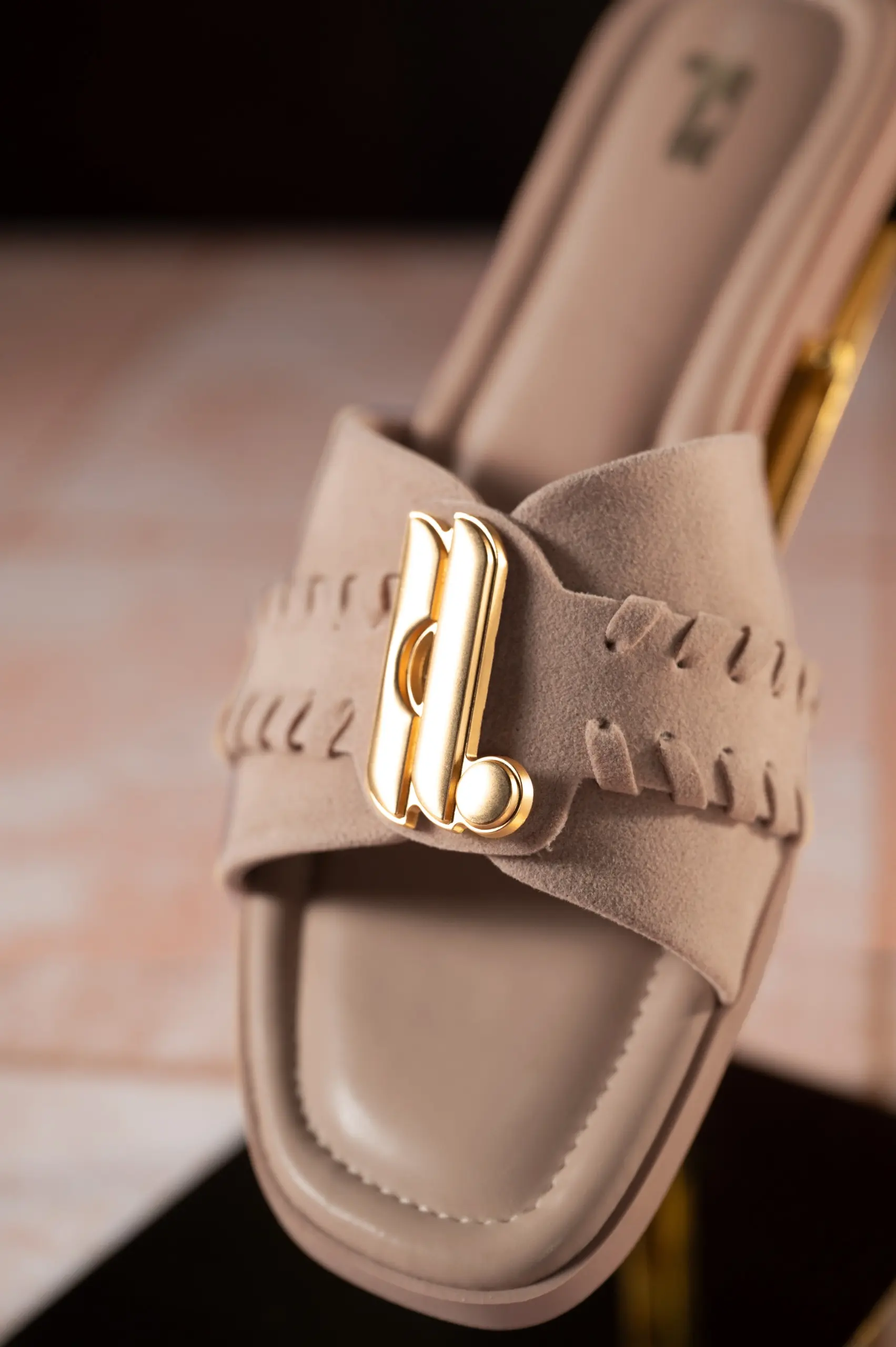 FRAYME SANDAL IVORY