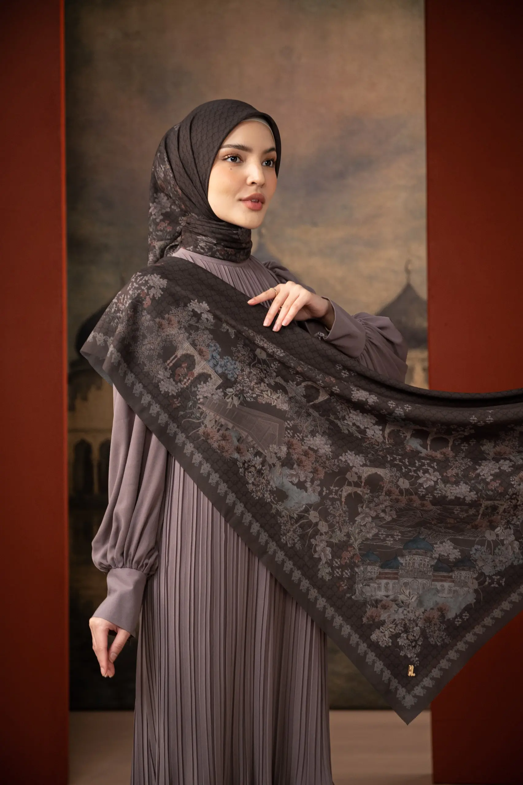 ALLURE OF ACEH SCARF BRUNE
