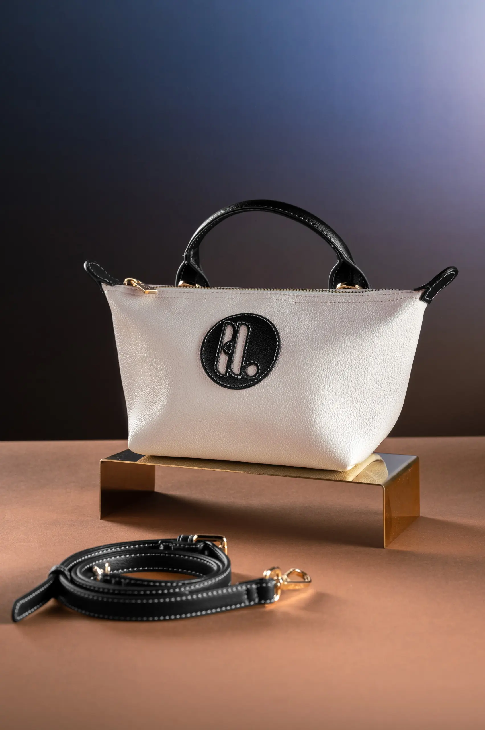 KYOTO SLING BAG BLACK