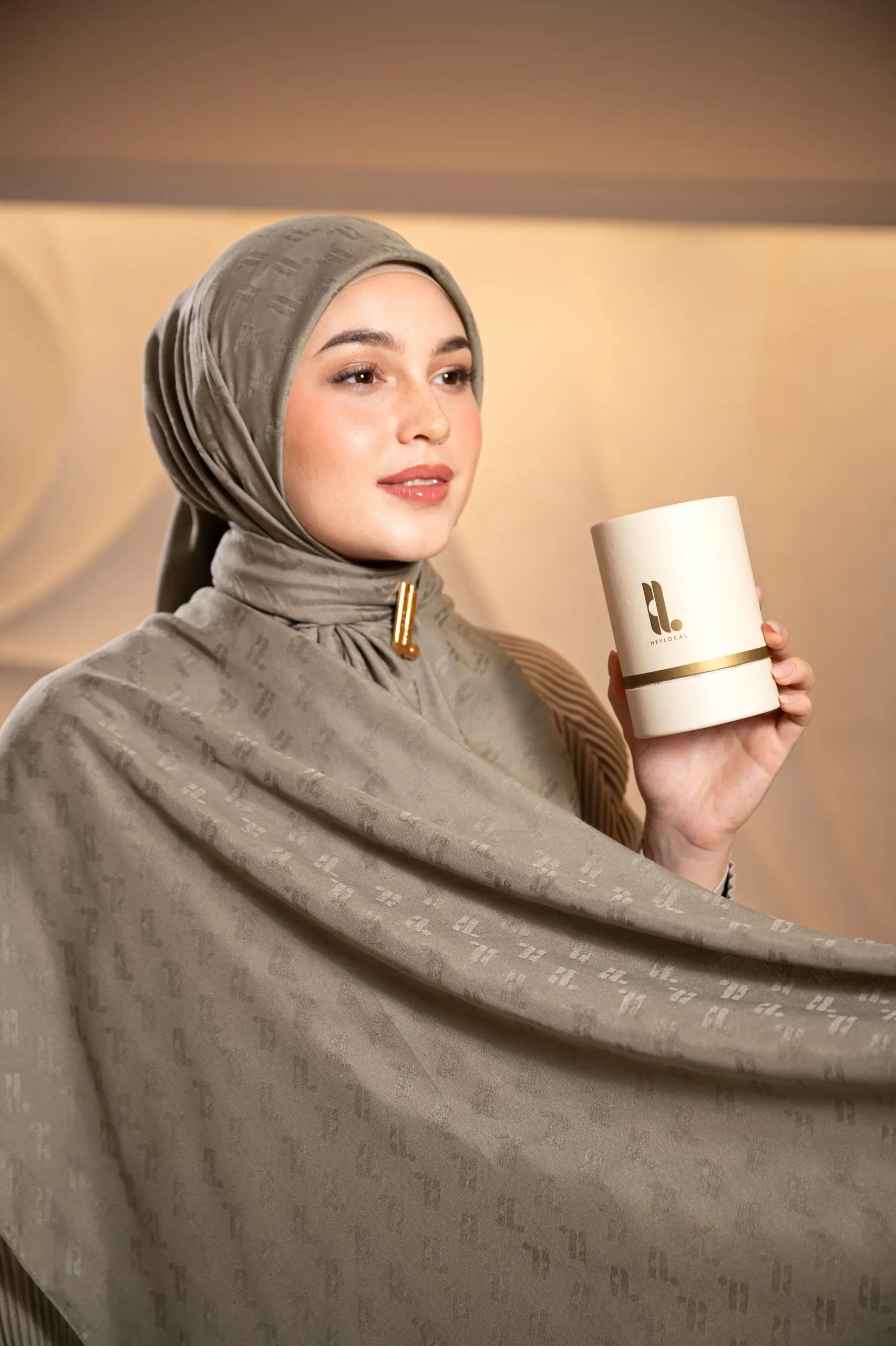JACQUELLE SCARF WOOD