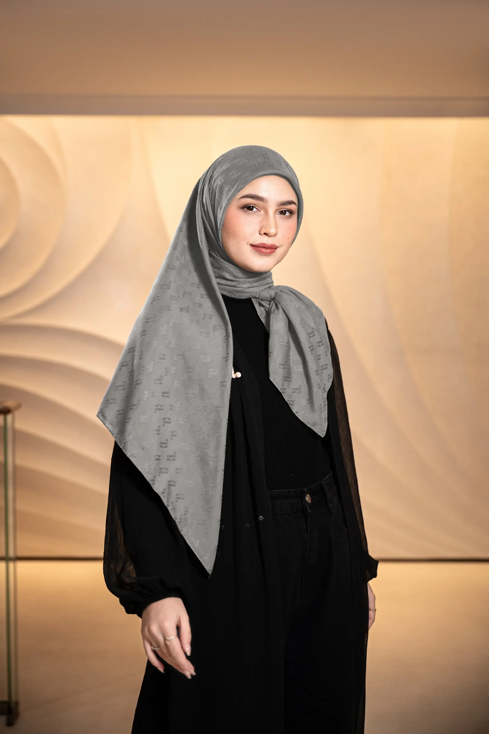 JACQUELLE SCARF GREY