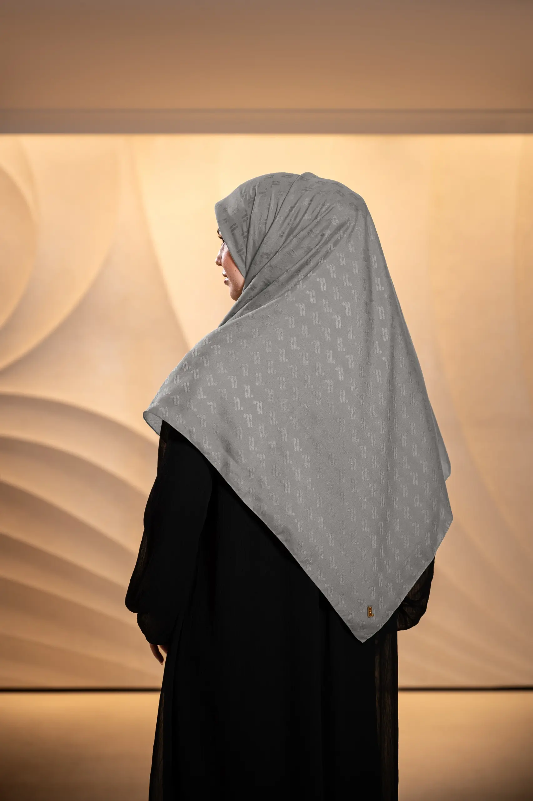 JACQUELLE SCARF GREY