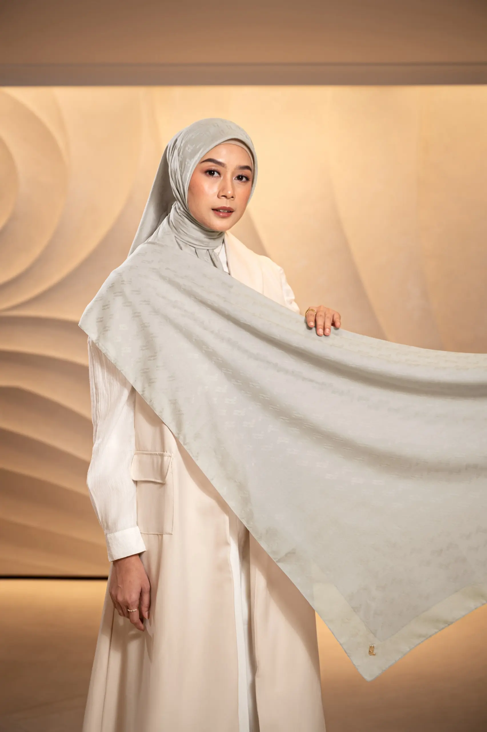 JACQUELLE SCARF IVORY