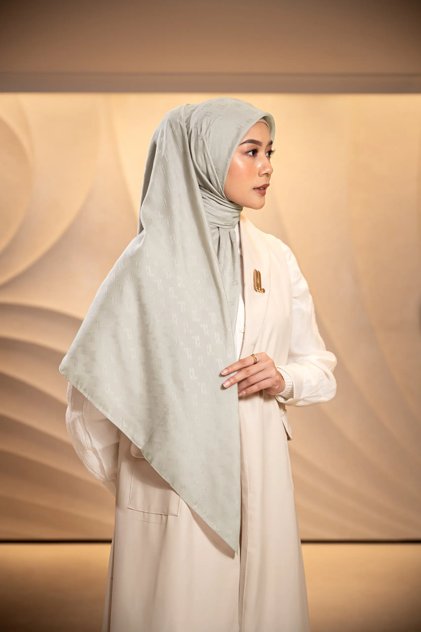 JACQUELLE SCARF IVORY