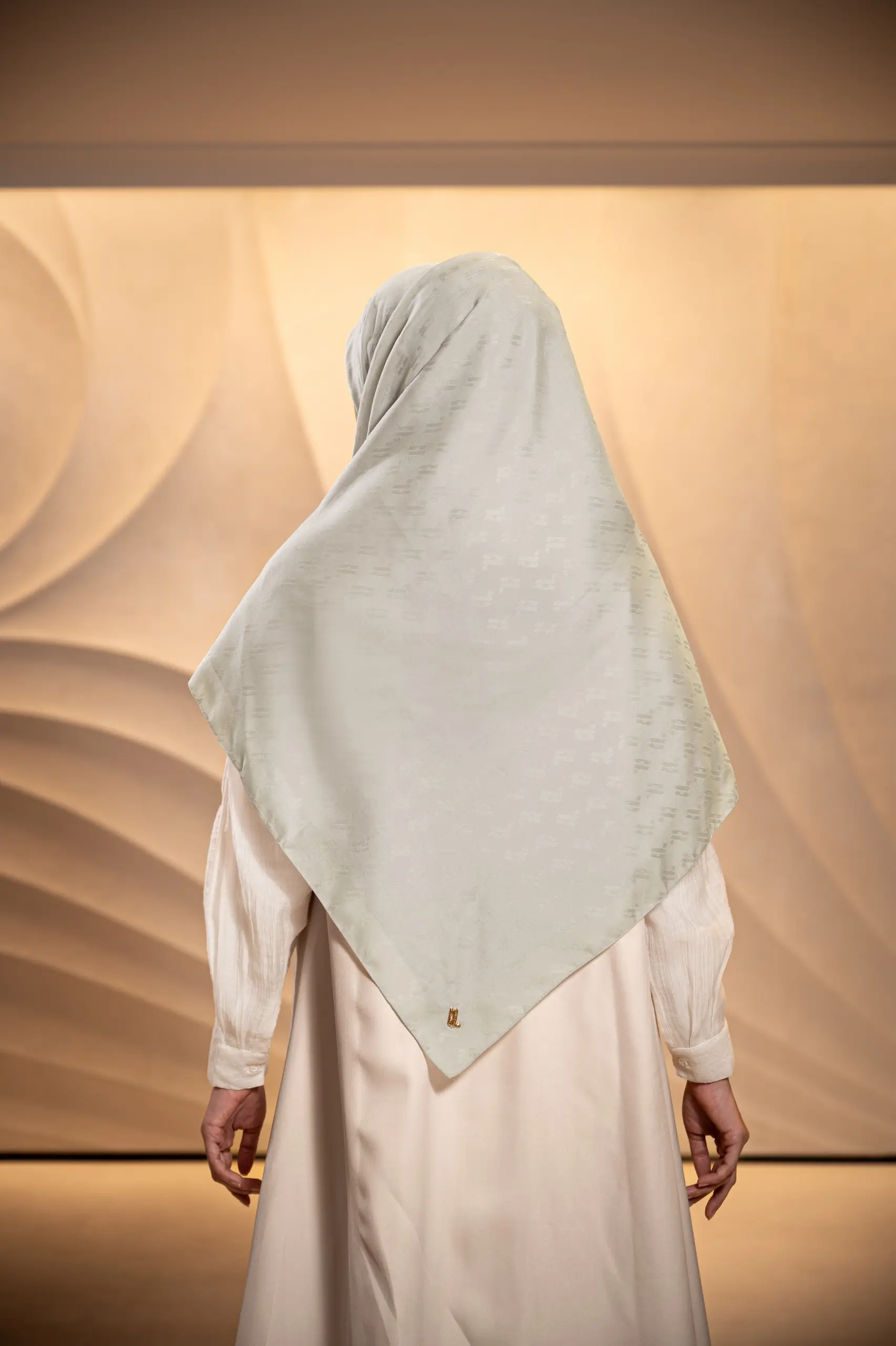 JACQUELLE SCARF IVORY
