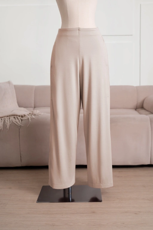 Image of HUGGABLE OVERLAP SLIT PANTS BONE