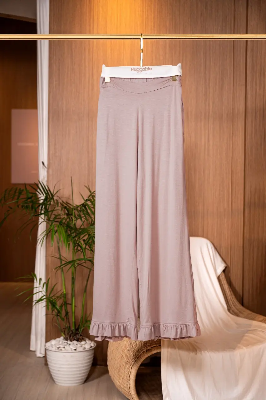 HUGGABLE FRILL PANTS SHELL