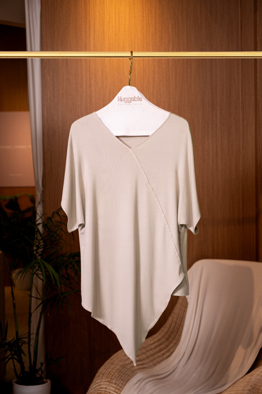 HUGGABLE ASYMMETRIC TOP BONE