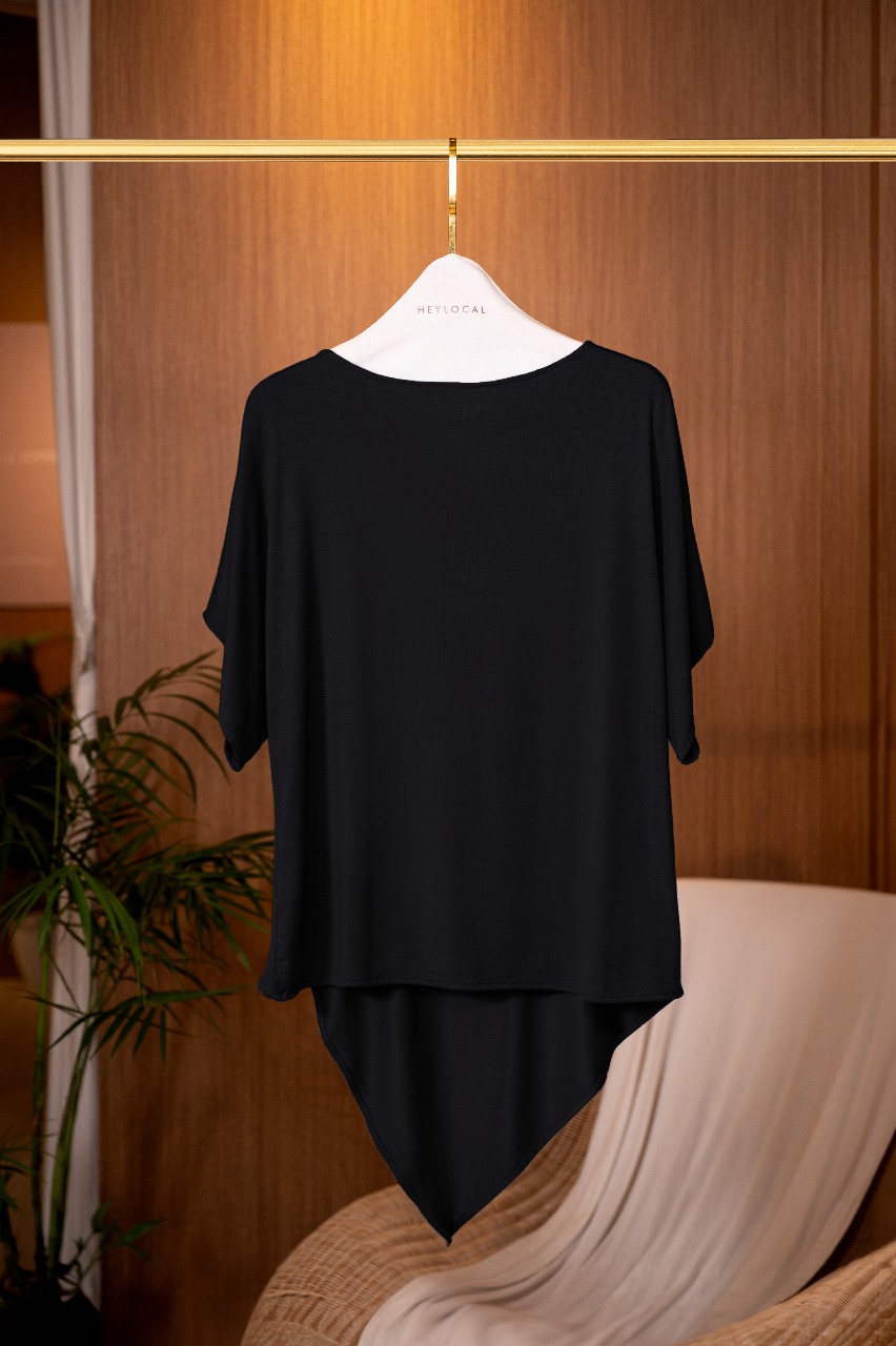 HUGGABLE ASYMMETRIC TOP BLACK BEAUTY