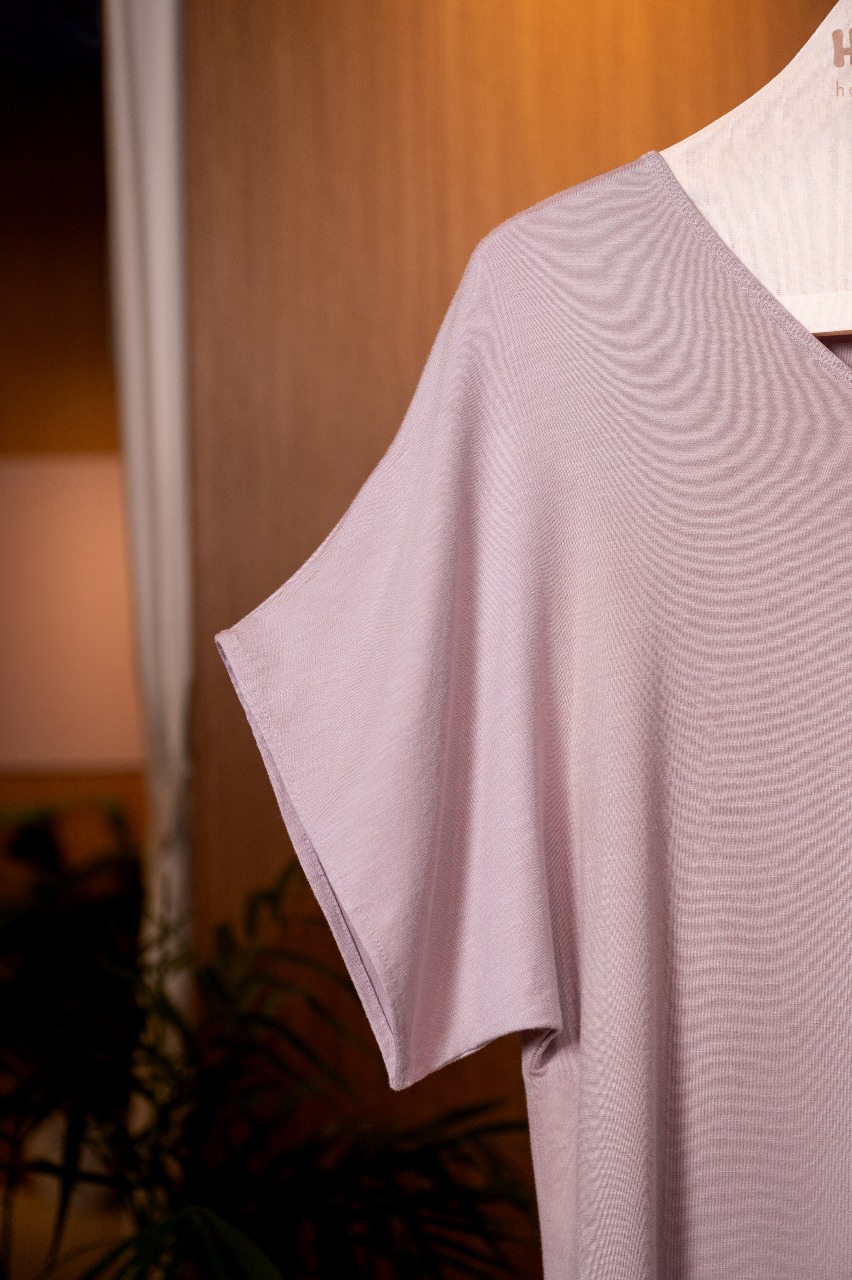 HUGGABLE ASYMMETRIC TOP PEONY