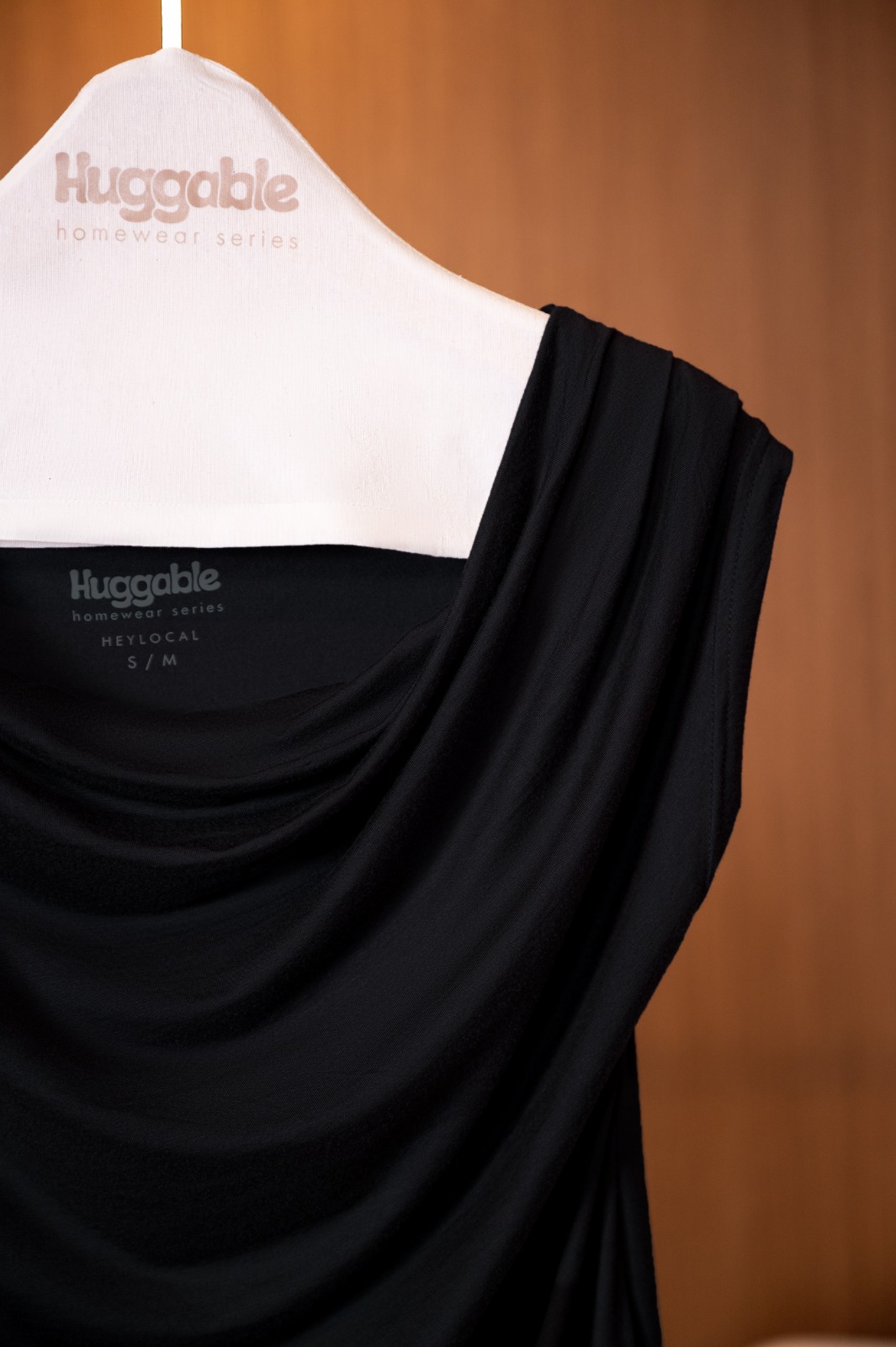 HUGGABLE DRAPERY TOP BLACK BEAUTY