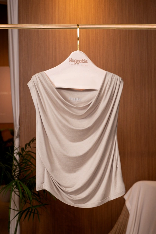 Image of HUGGABLE DRAPERY TOP BONE