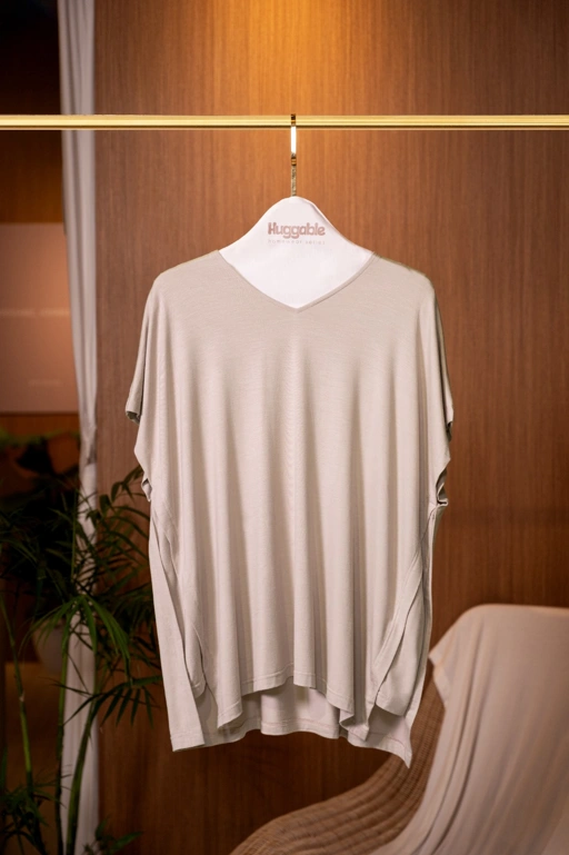Image of HUGGABLE FLAP V-NECK TOP BONE