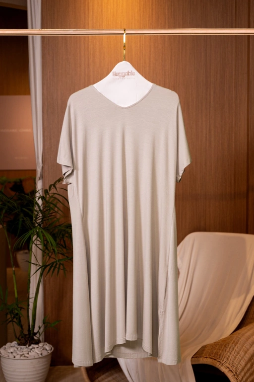 Image of HUGGABLE MIDI V-NECK DRESS BONE