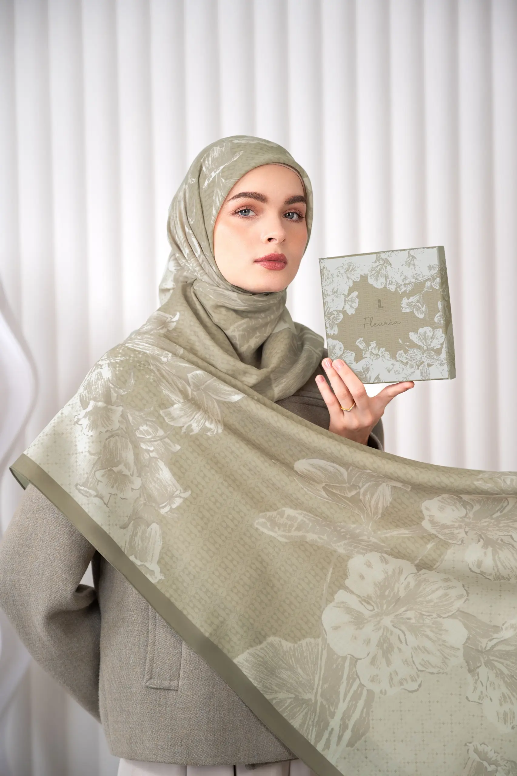 FLEUREA SCARF OLVARE