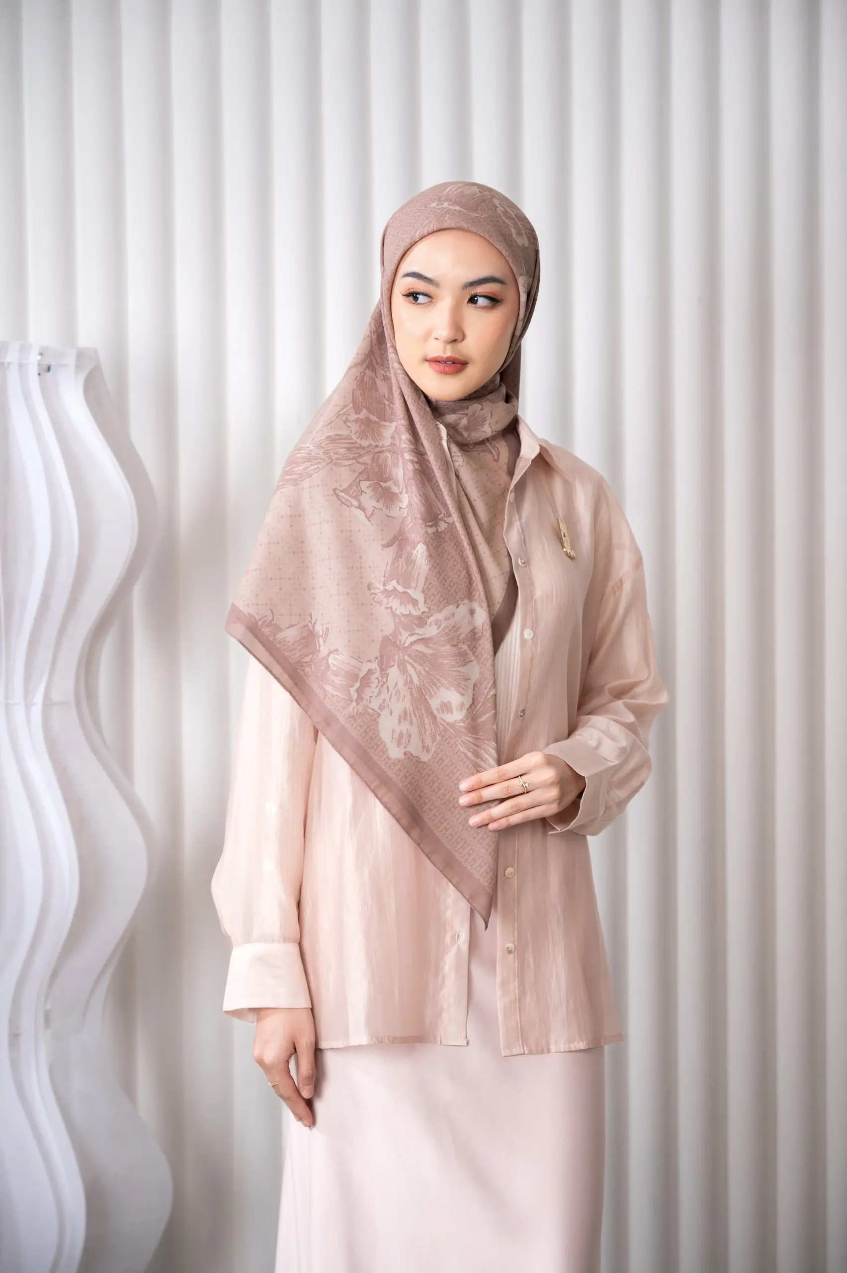 FLEUREA SCARF SUNPETAL