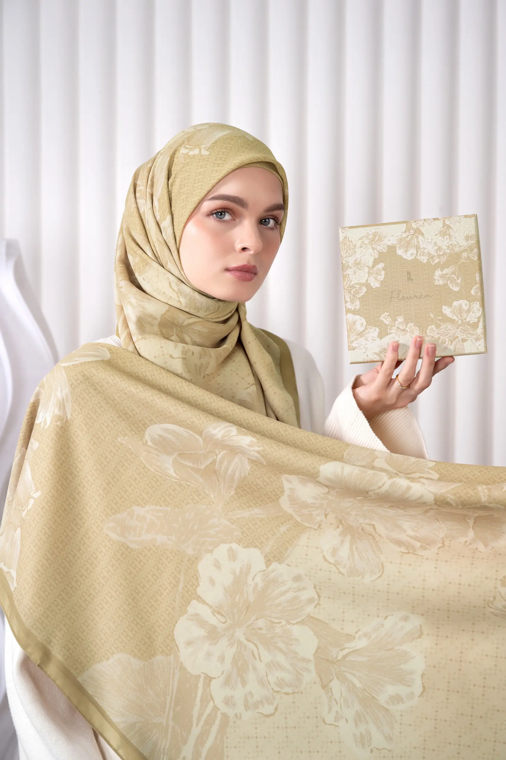FLEUREA SCARF LEMUREL
