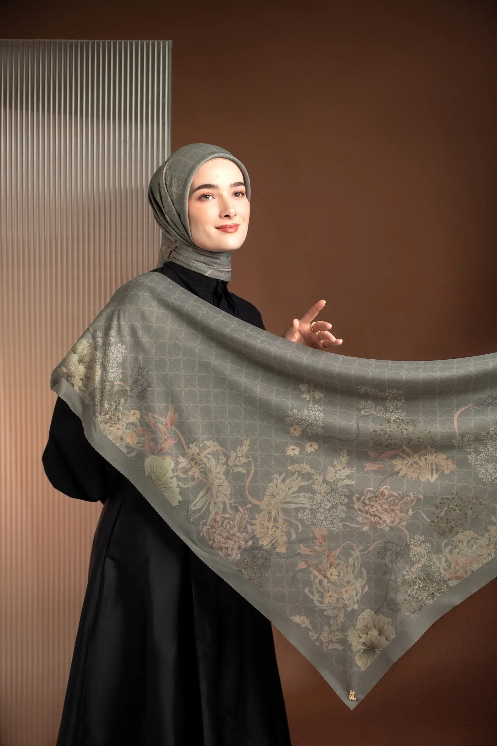 AMOUR SCARF GRASSHOPER