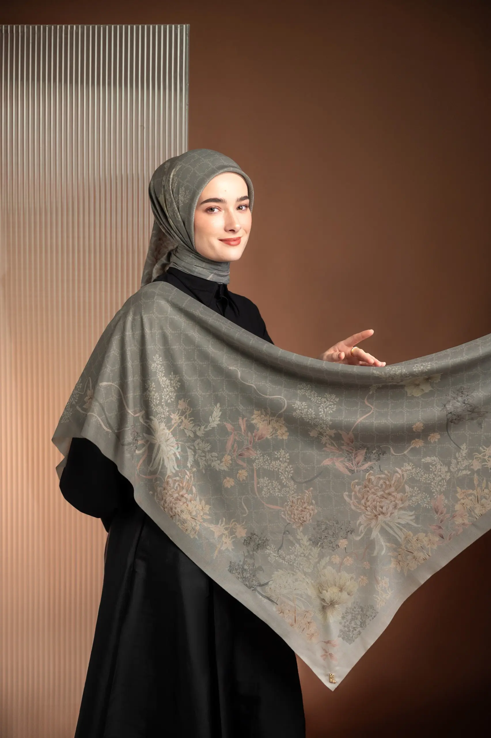 AMOUR SCARF GRASSHOPER