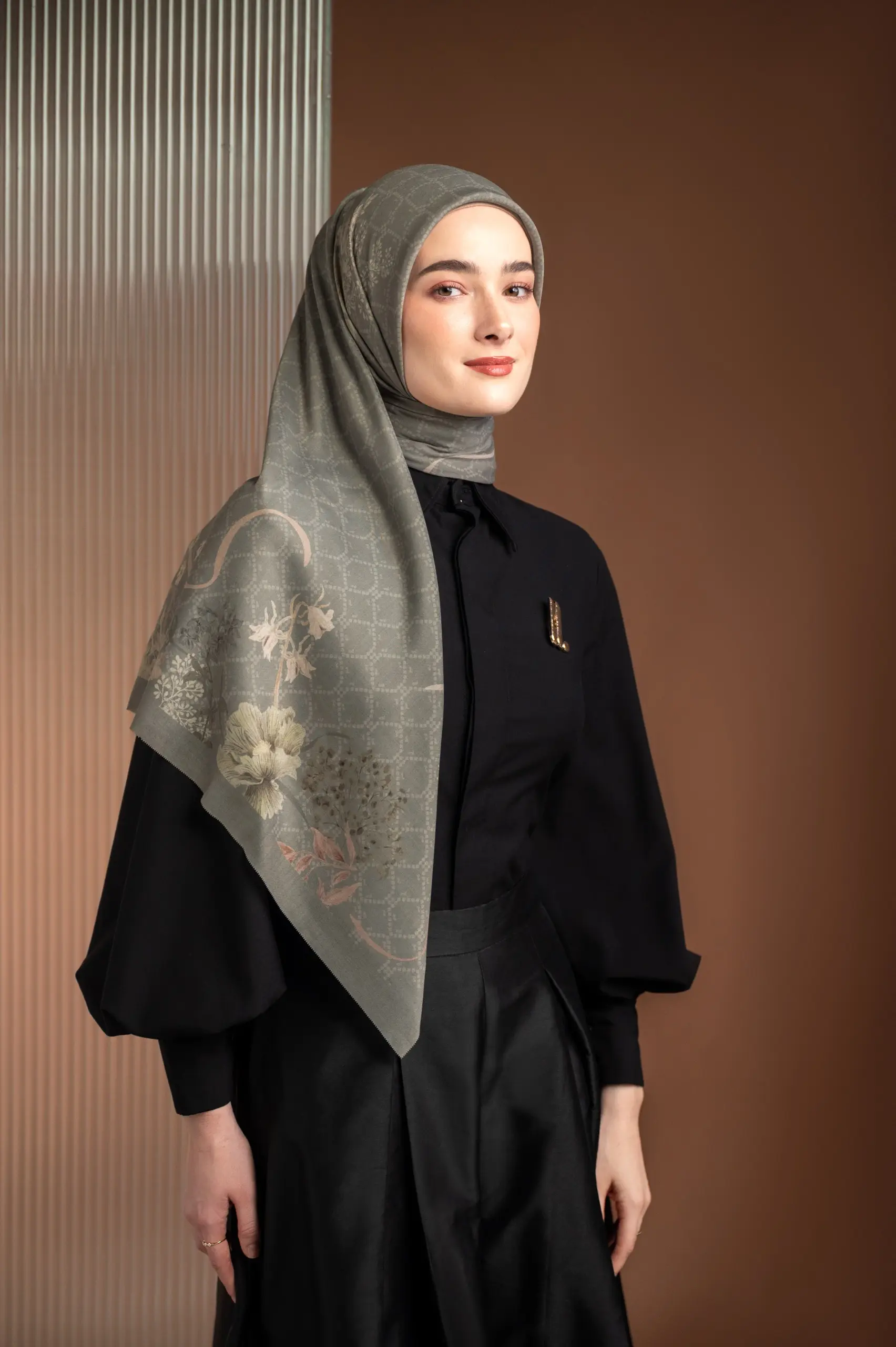 AMOUR SCARF GRASSHOPER