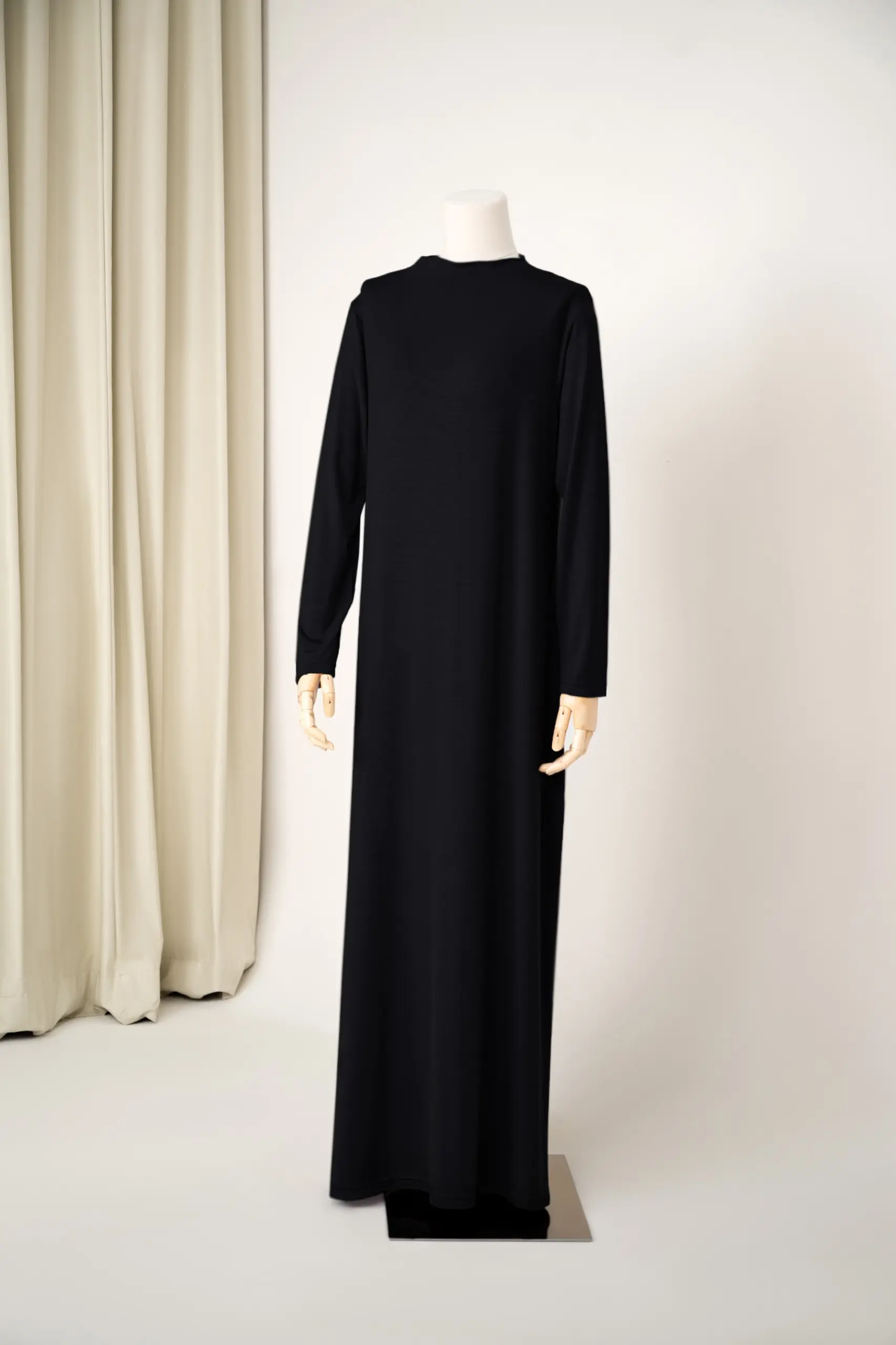 HUGGABLE LONG SLEEVE INNER DRESS BLACK BEAUTY