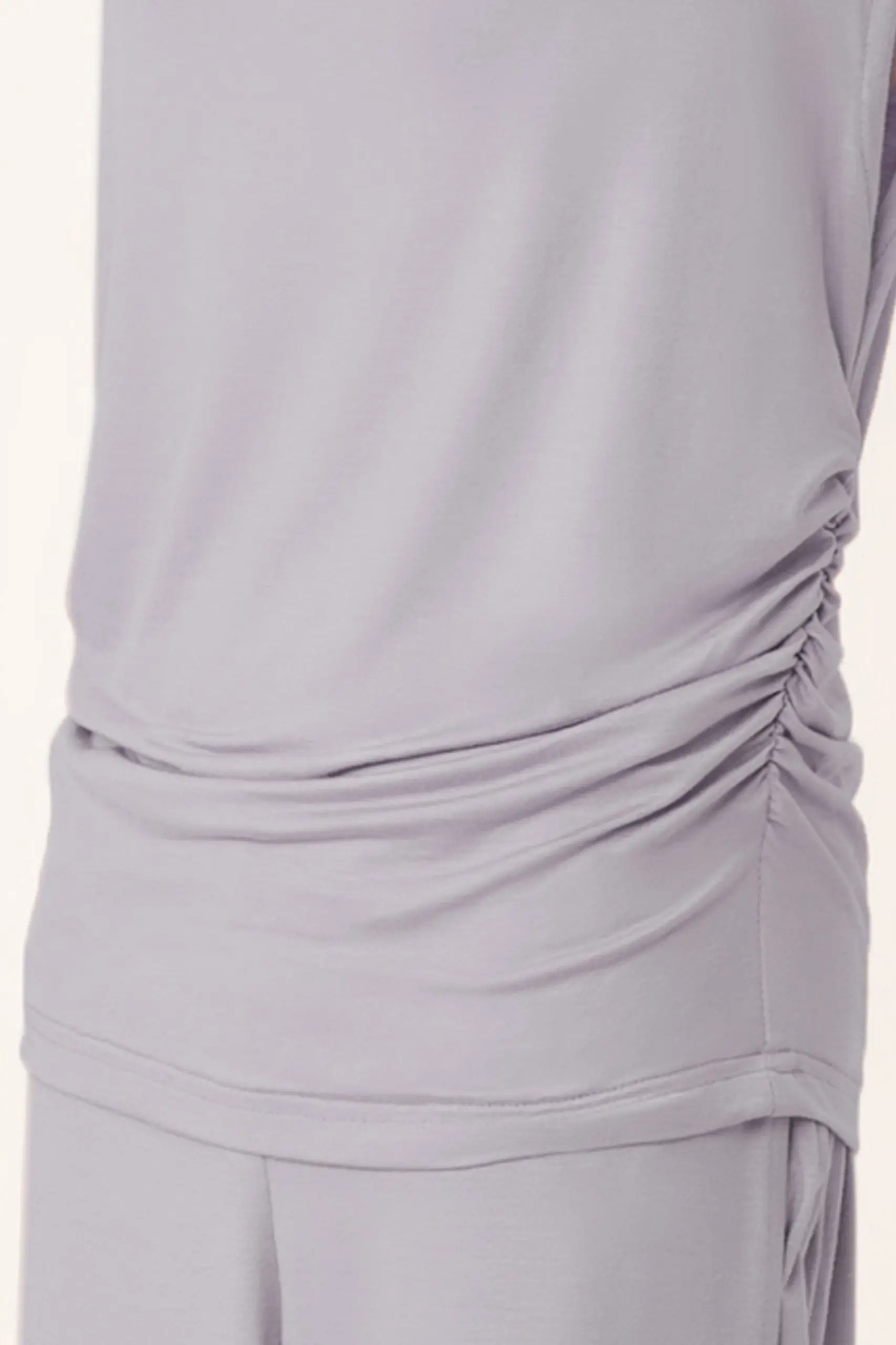 HUGGABLE RUCHED INNER TOP MIST GRAY