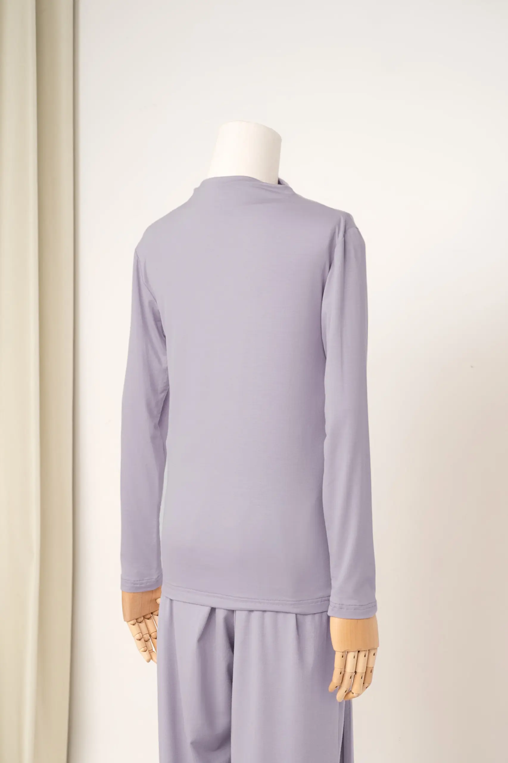 HUGGABLE LONG SLEEVE INNER TOP MIST GRAY