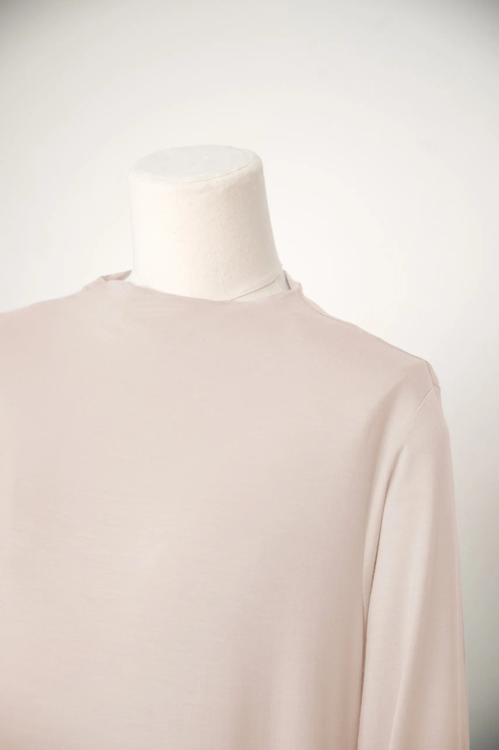 HUGGABLE LONG SLEEVE INNER DRESS NEUTRAL