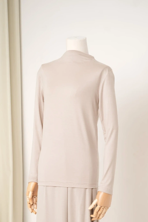Image of HUGGABLE LONG SLEEVE INNER TOP NEUTRAL