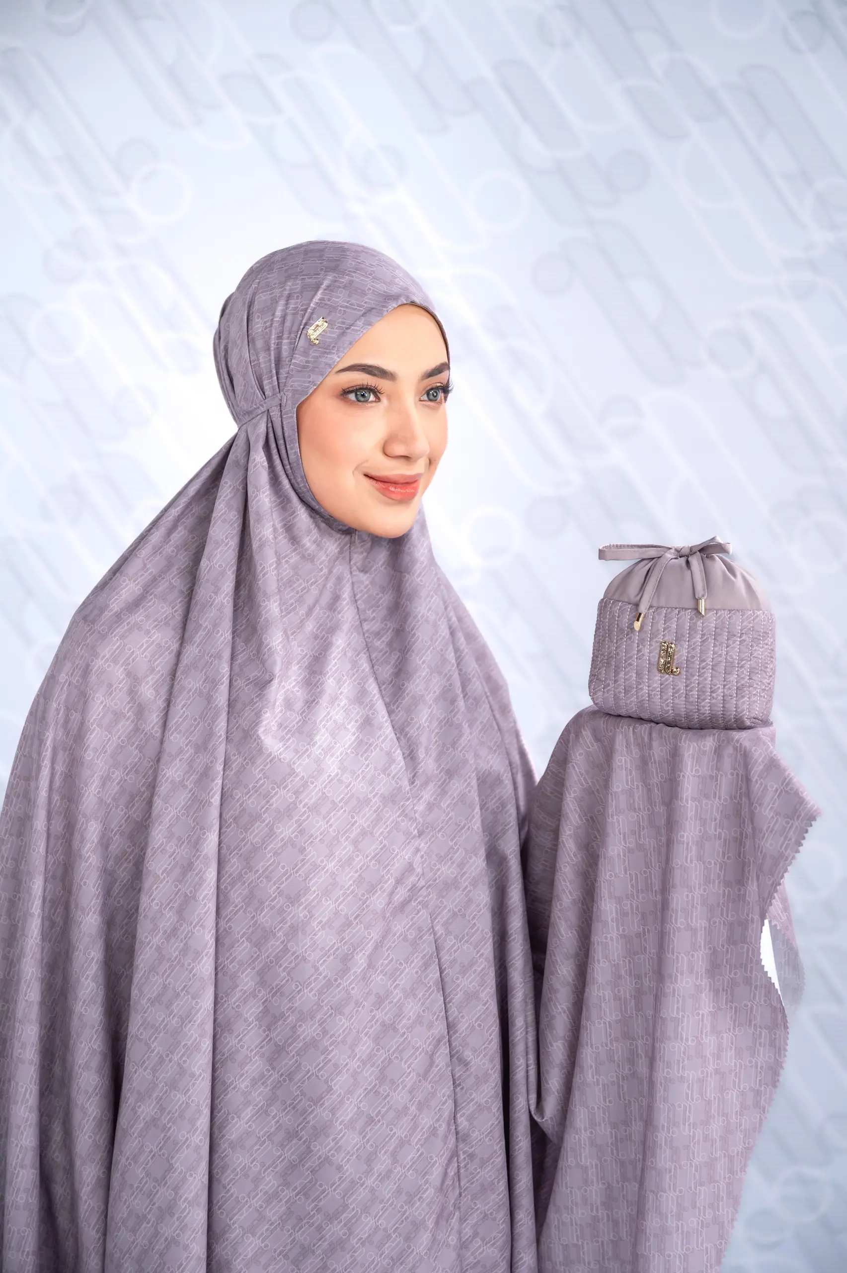 MONOLURE PRAYER SET LILORA