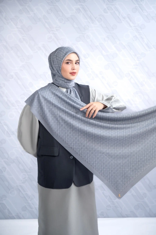 Image of MONOLURE SCARF SKYLEN
