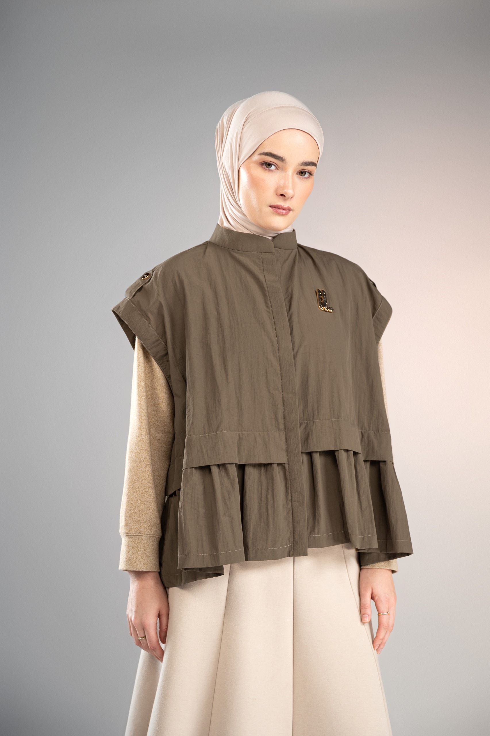MARGOT FRILL VEST SEPIA