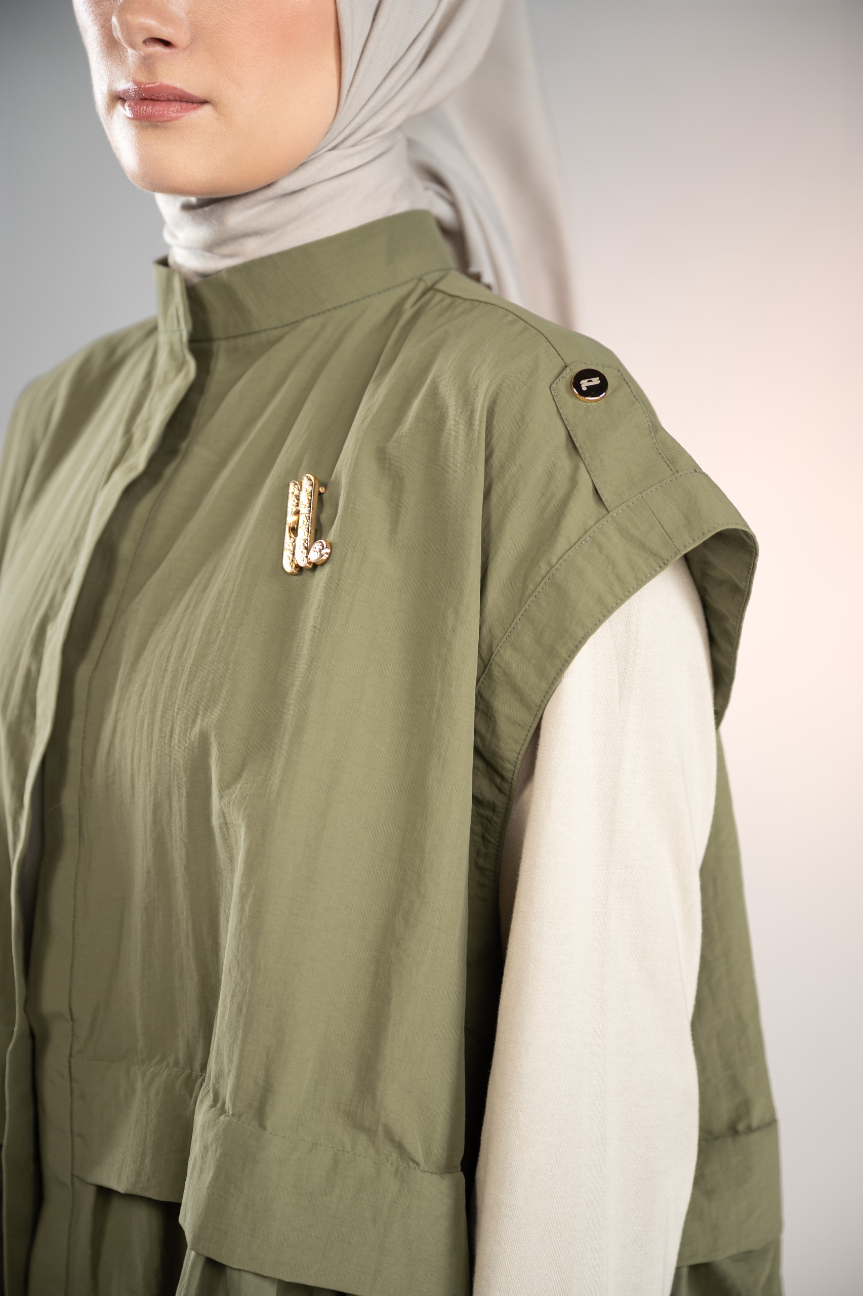 MARGOT FRILL VEST EVERGREEN