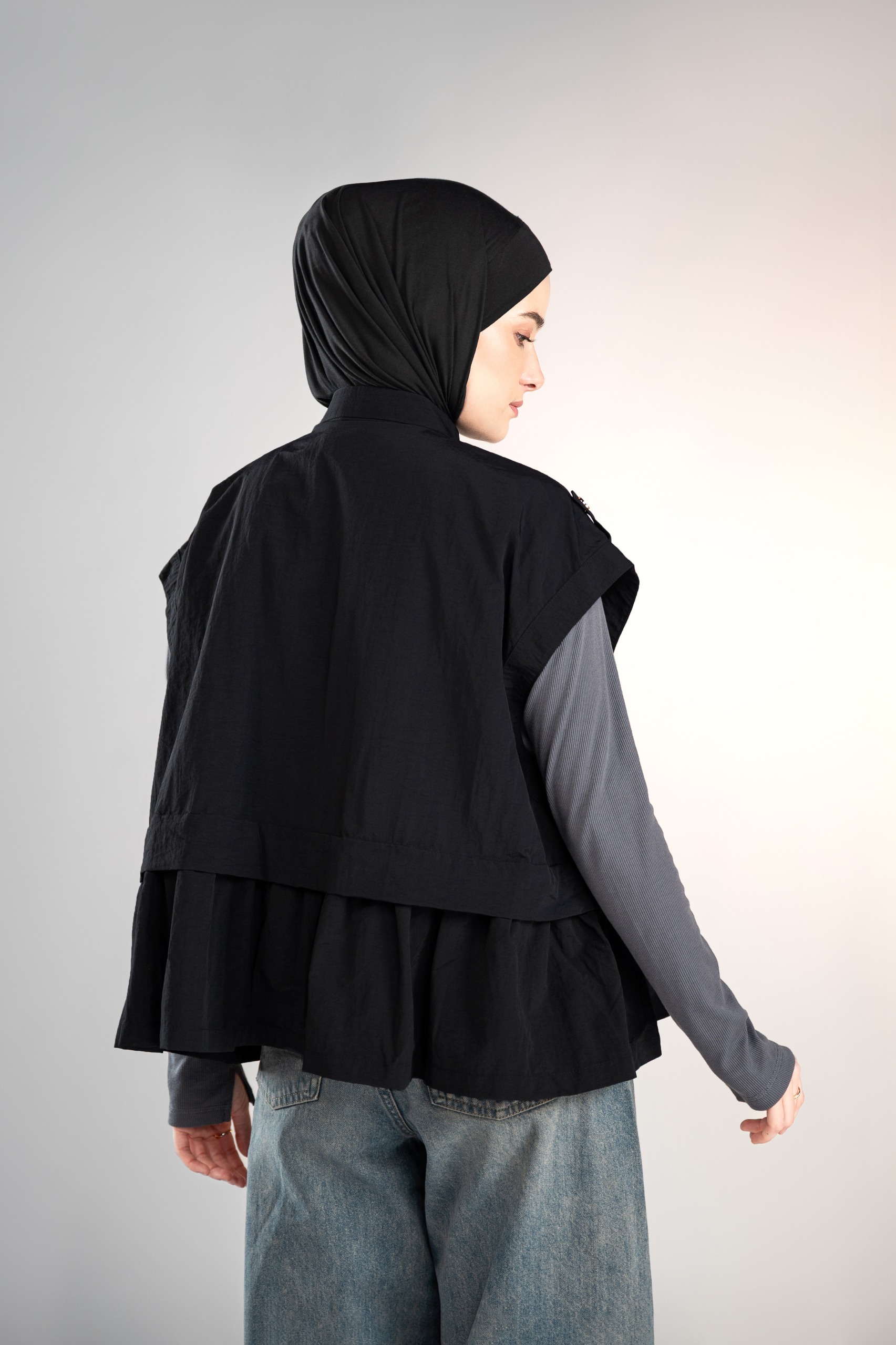 MARGOT FRILL VEST BLACK