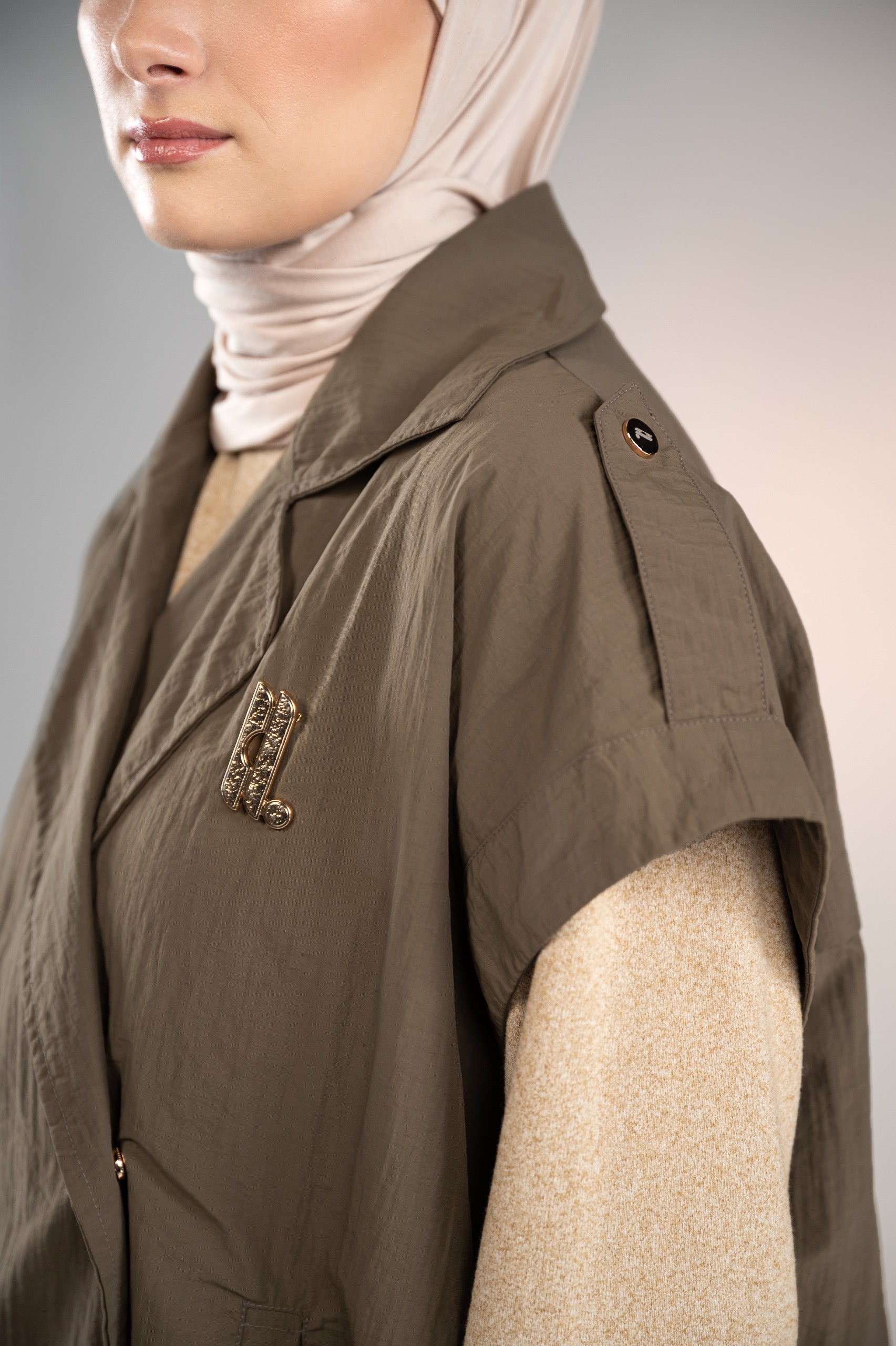 MARGOT VEST SEPIA