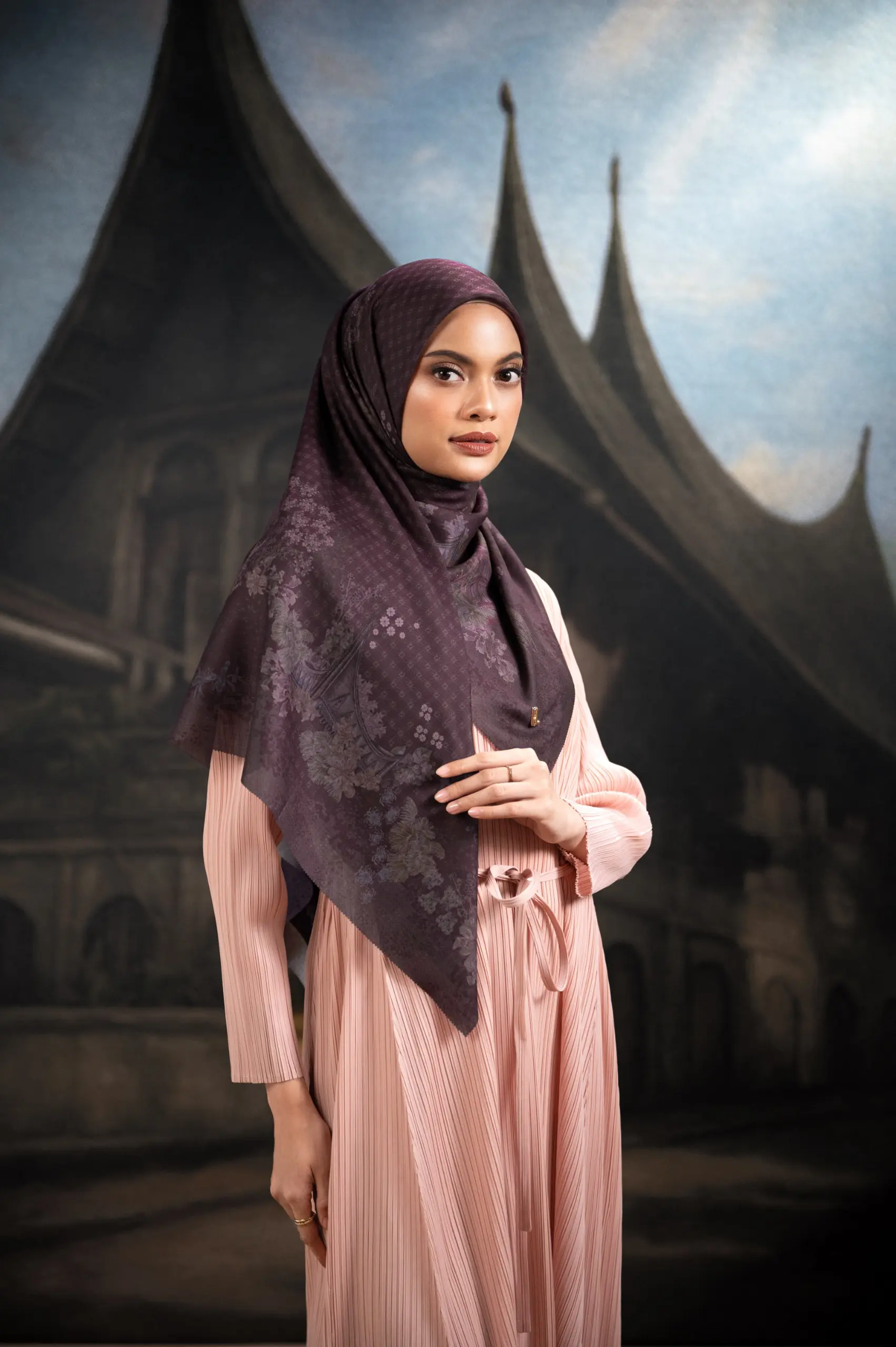 THE BEAUTY OF PADANG SCARF RUBY